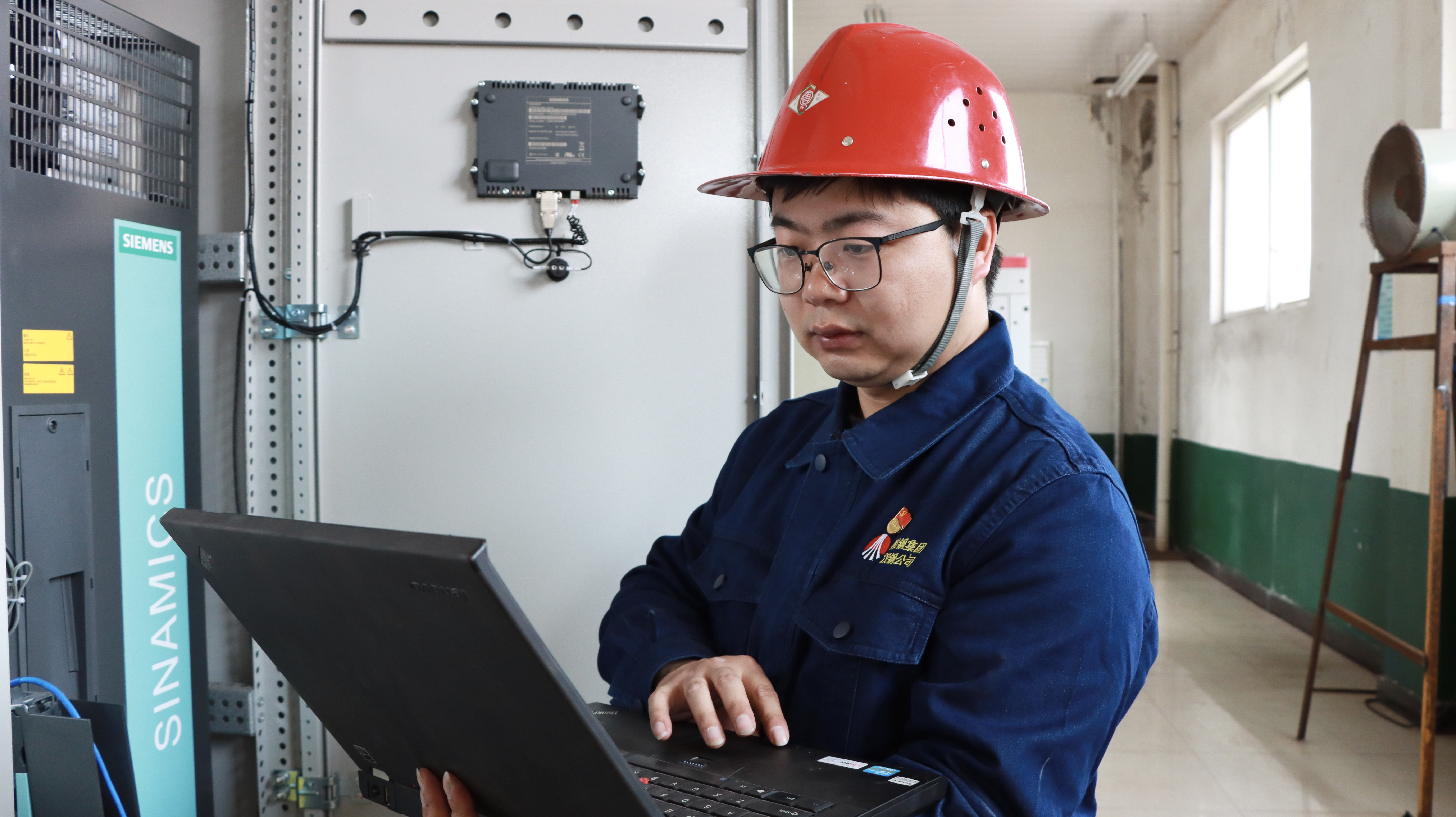 不負(fù)青春，用實(shí)干和奮斗筑夢(mèng)遠(yuǎn)航---記2019--2020年度陜鋼集團(tuán)“十佳青年”