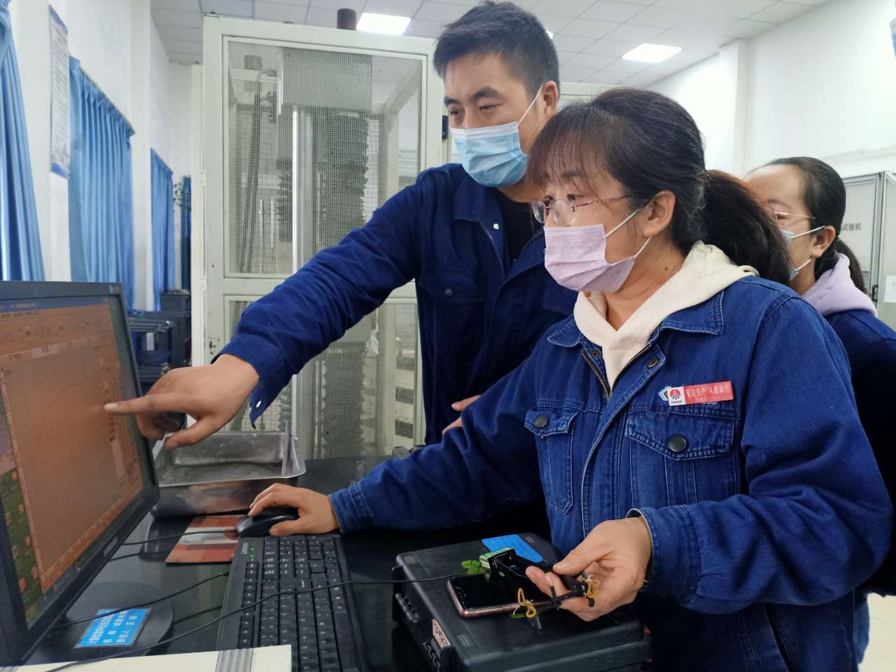 俯身實干，做“幼苗”培育人——記陜鋼集團漢鋼公司計量檢驗中心劉靜