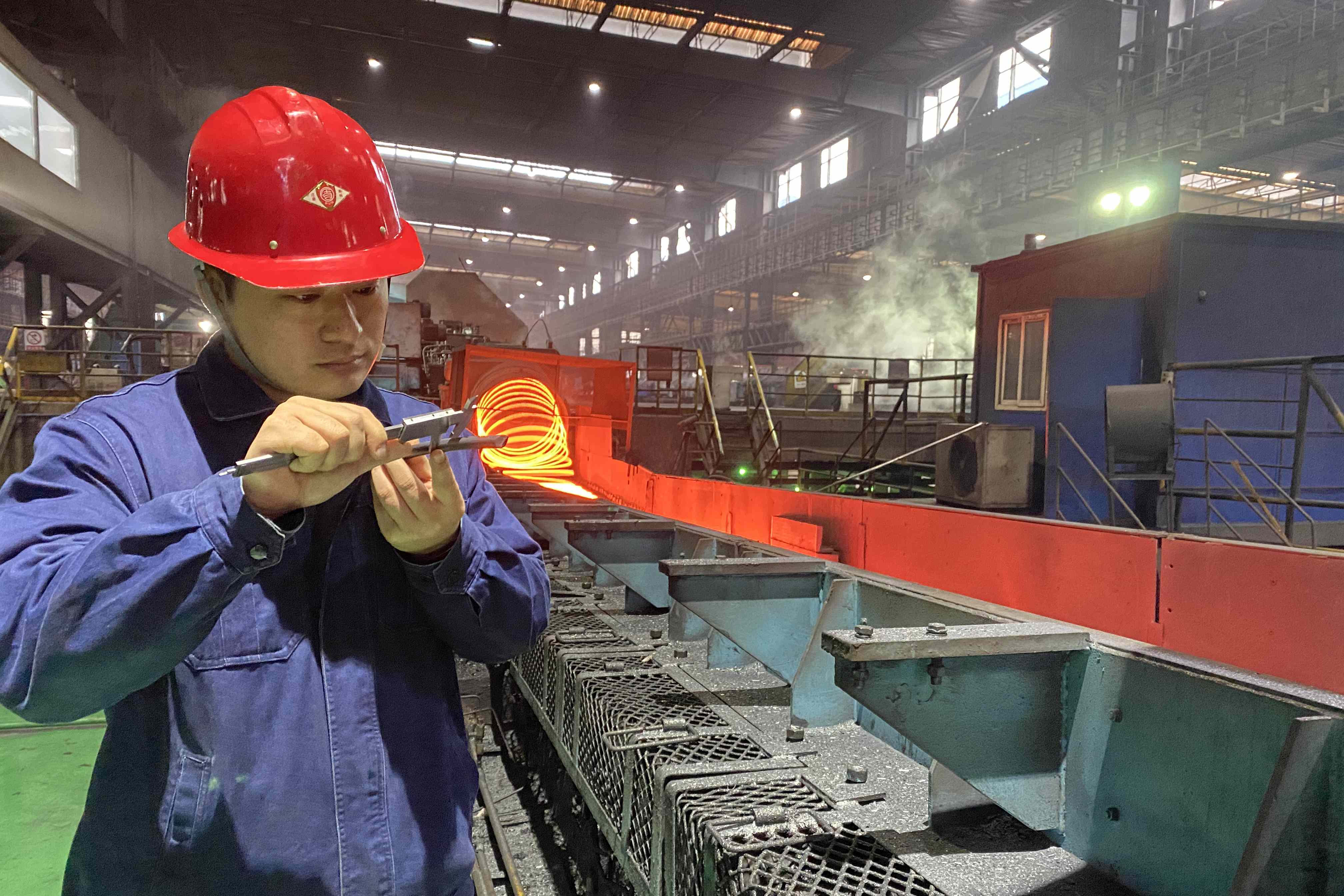 強(qiáng)根鑄魂繪新篇  奮楫篤行促發(fā)展  打造基層堅(jiān)強(qiáng)戰(zhàn)斗堡壘