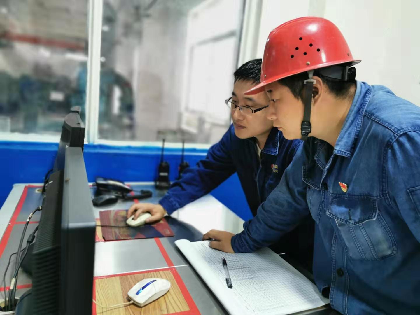 清風廉雨浸潤鋼城，浸潤心田