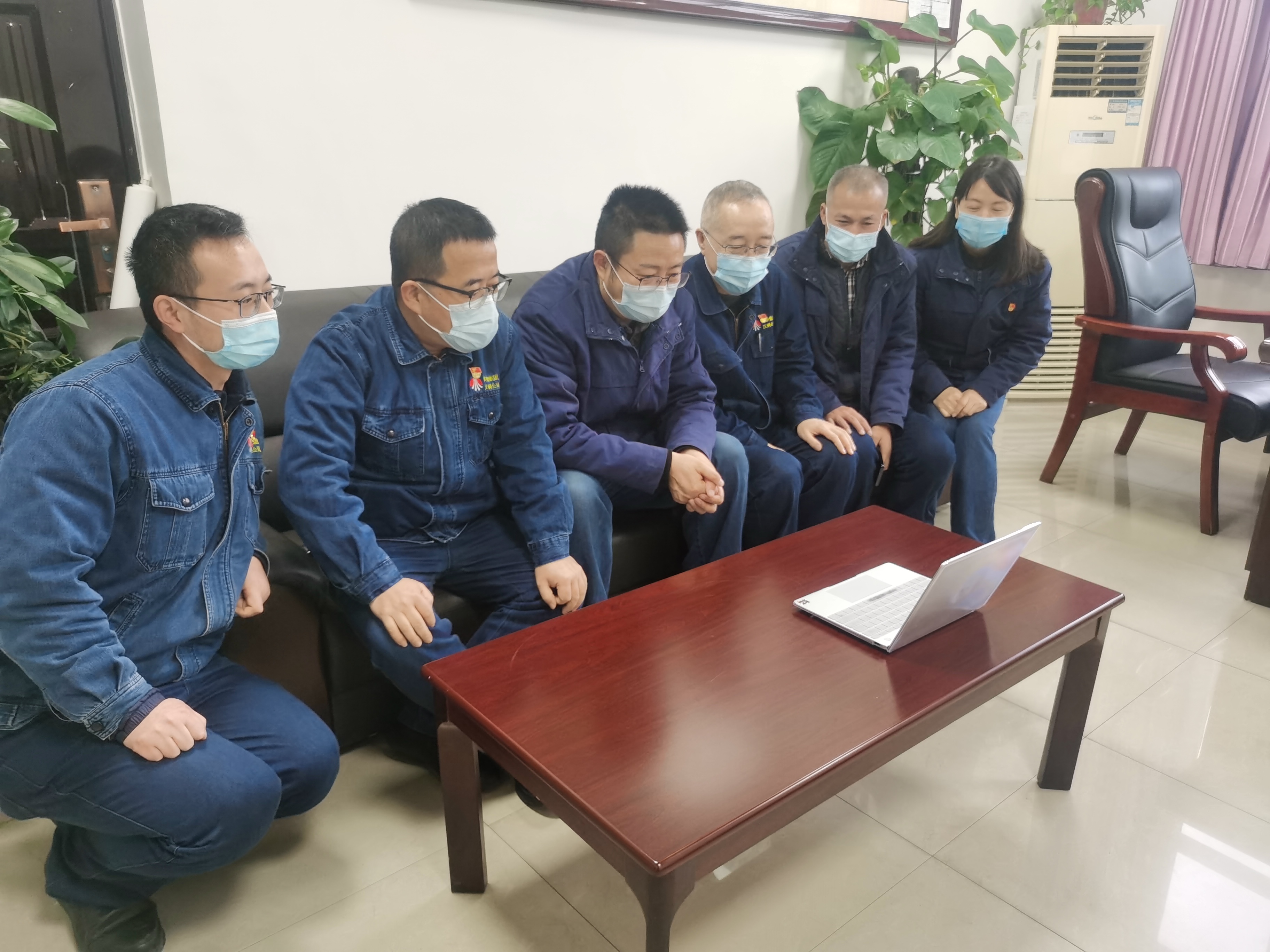 四力齊發(fā)”推動(dòng)黨的十九屆六中全會(huì)精神落地生根