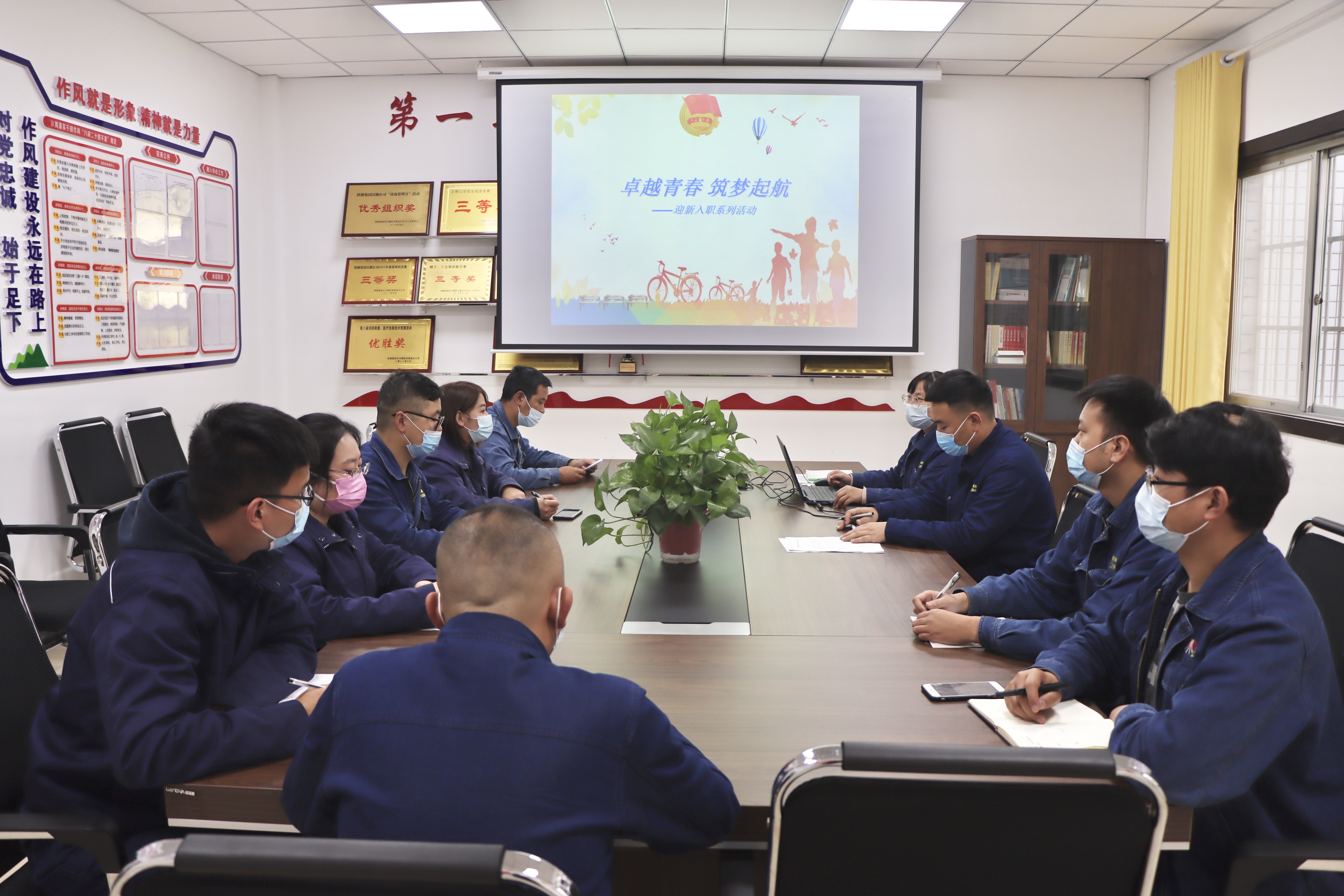 用“創(chuàng)新之鑰”解發(fā)展之“鎖”