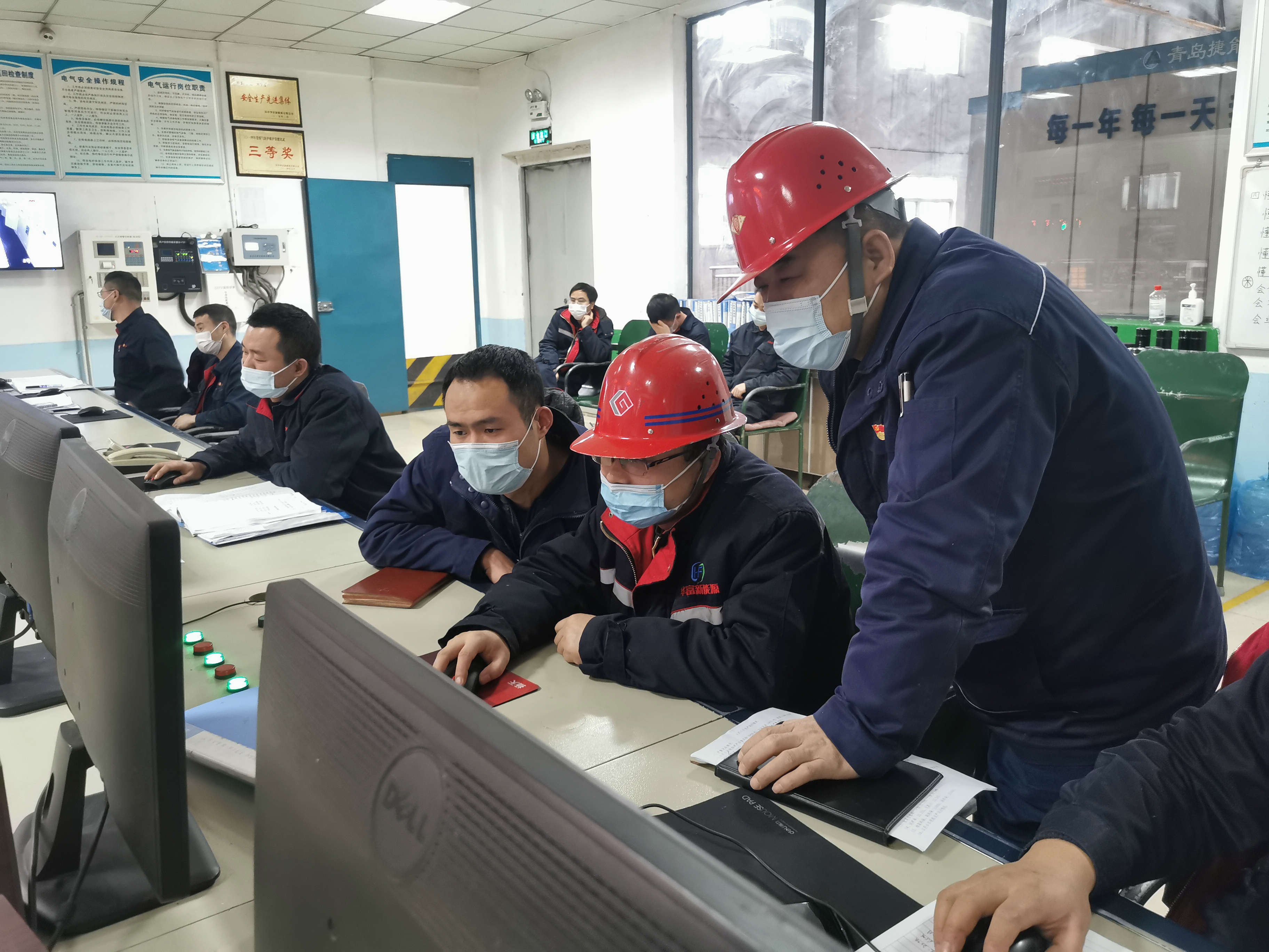 系統(tǒng)發(fā)力 當(dāng)好高爐“營(yíng)養(yǎng)師”