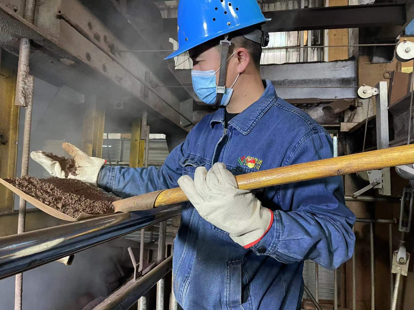 系統(tǒng)發(fā)力 當(dāng)好高爐“營(yíng)養(yǎng)師”