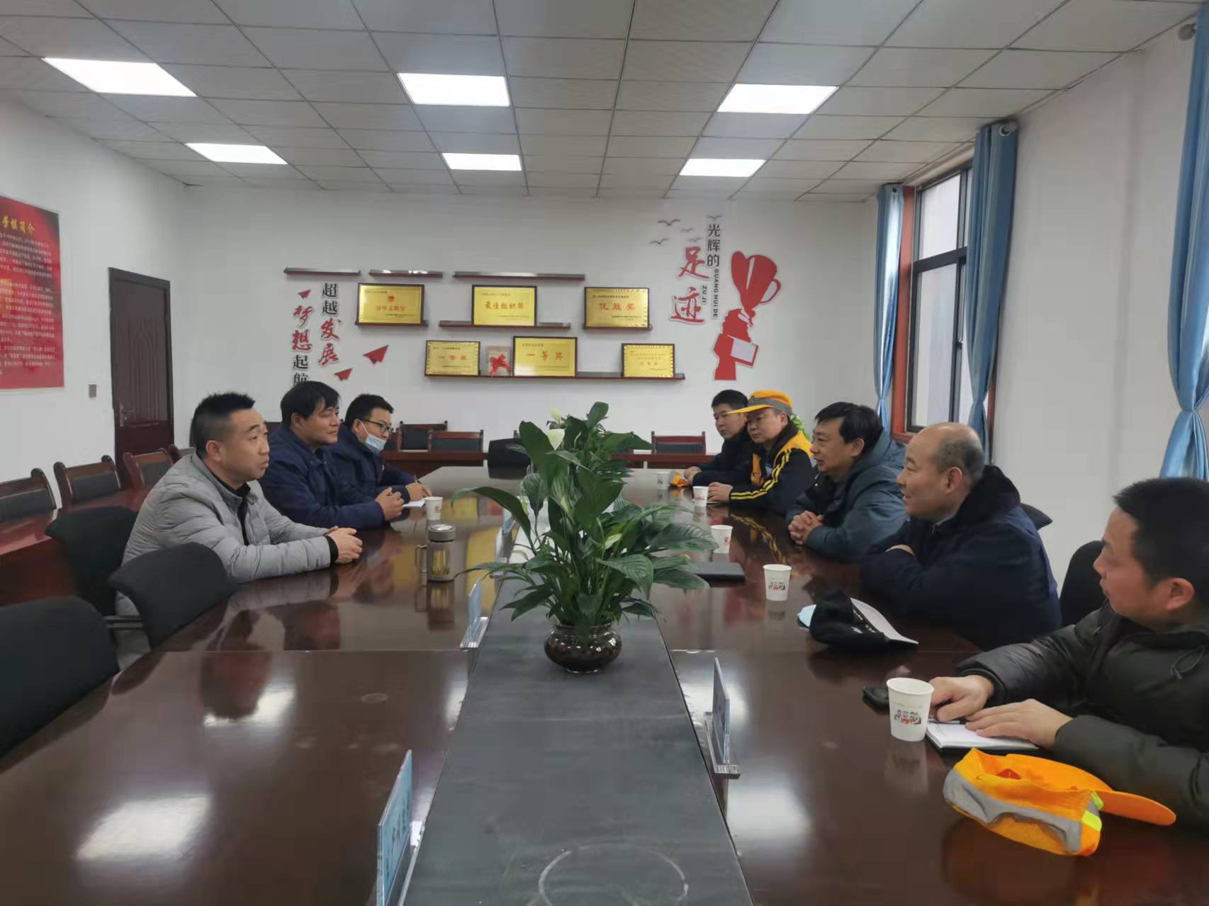 安康車(chē)務(wù)段段長(zhǎng)湯斌一行到物流中心調(diào)研指導(dǎo)工作