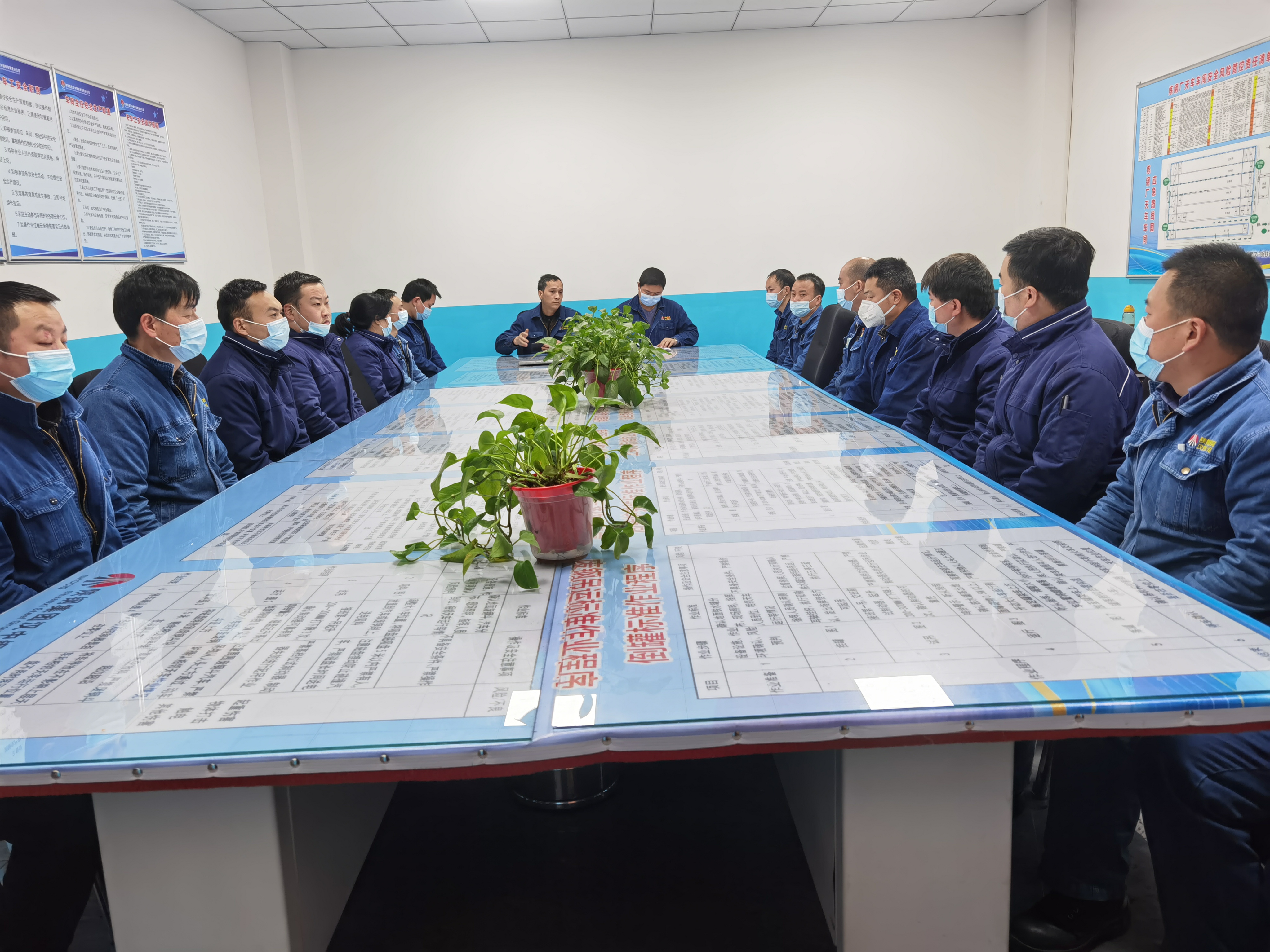 “三會”精神引領(lǐng)黨支部工作再起航