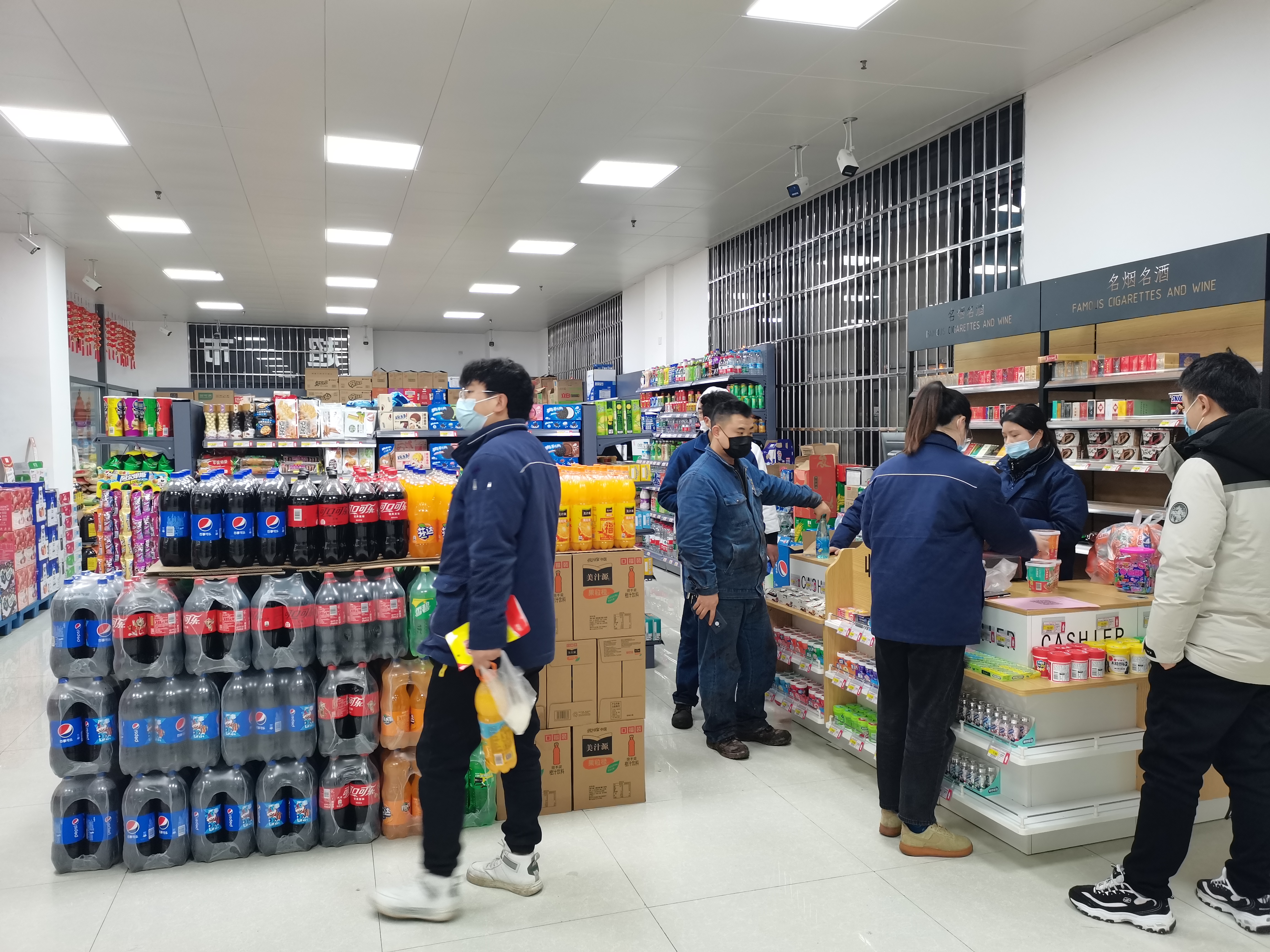 唱響發(fā)展主旋律 后勤服務(wù)逐步駛?cè)搿翱燔嚨馈? title=