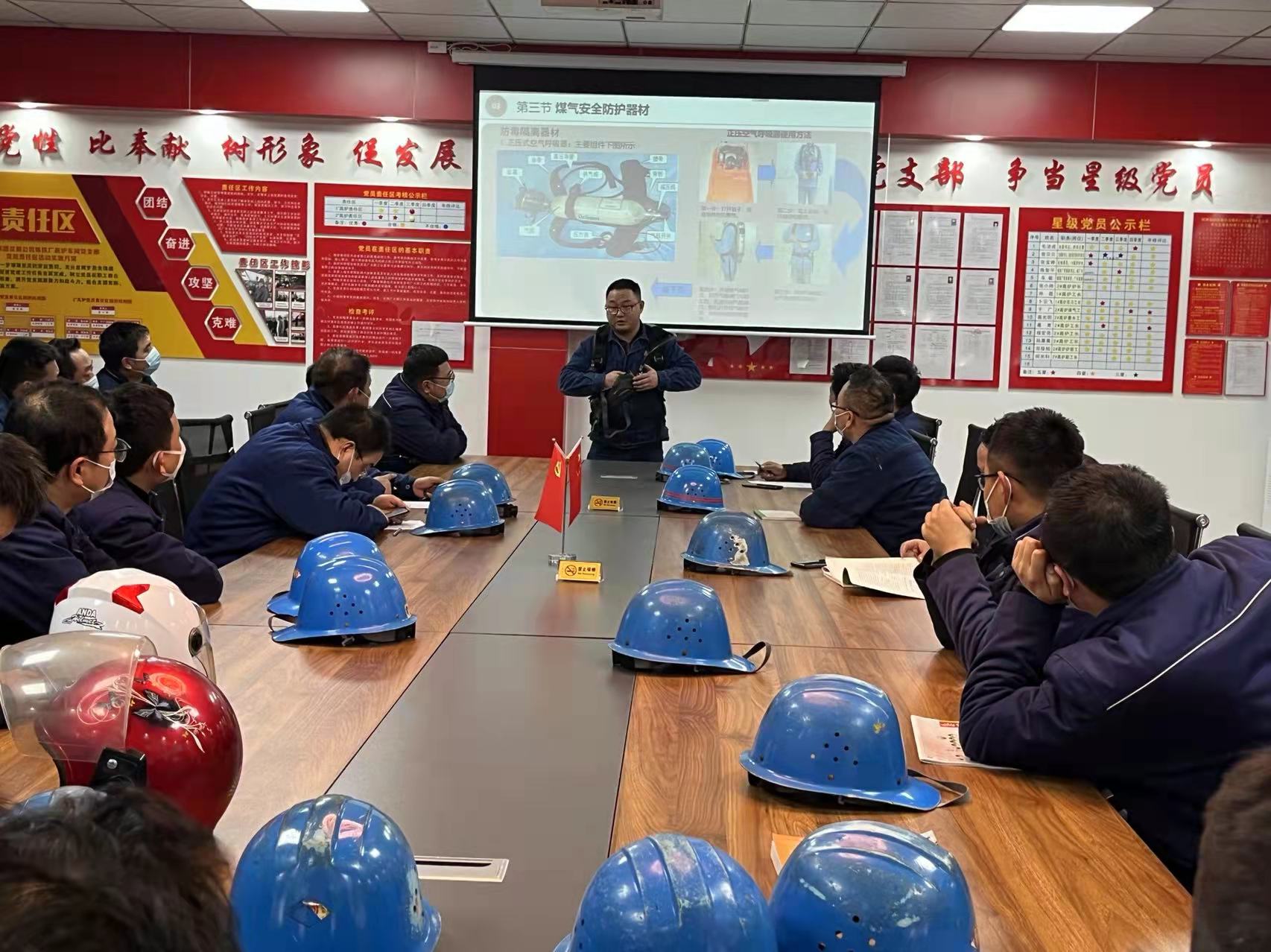 這個(gè)安全員，我們服！