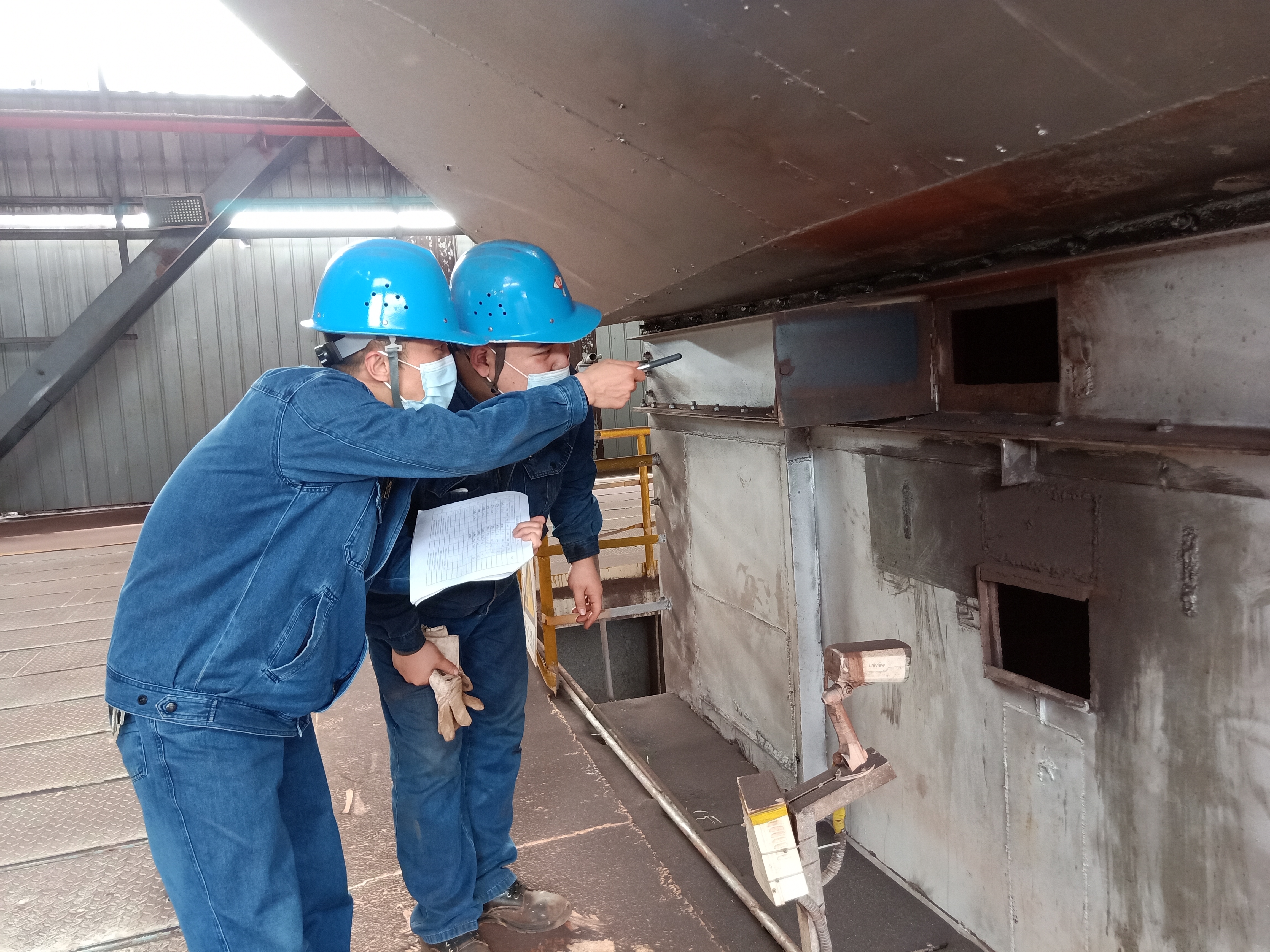 爭(zhēng)當(dāng)"送信"人，聚力護(hù)航促發(fā)展