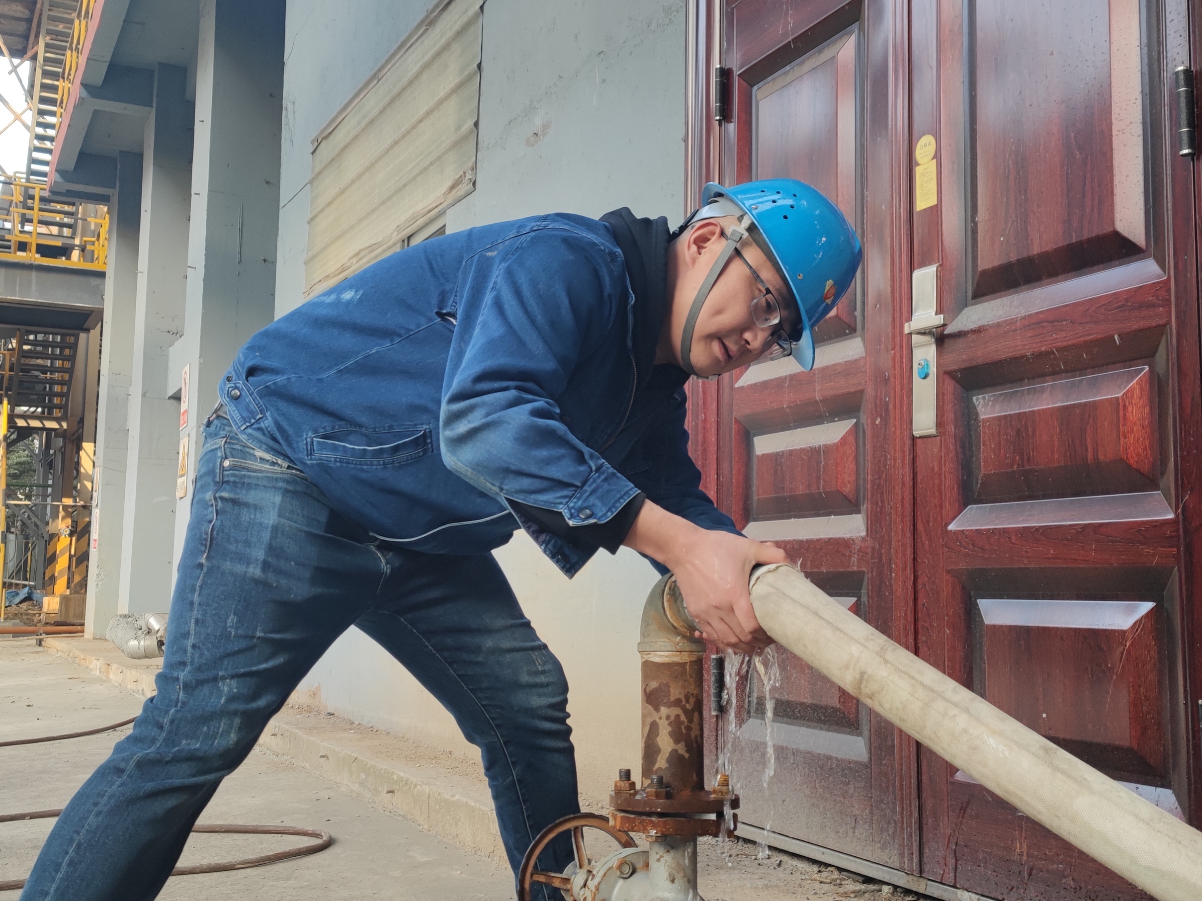 遞穩(wěn)履新“接力棒” 跑出實(shí)干“加速度”