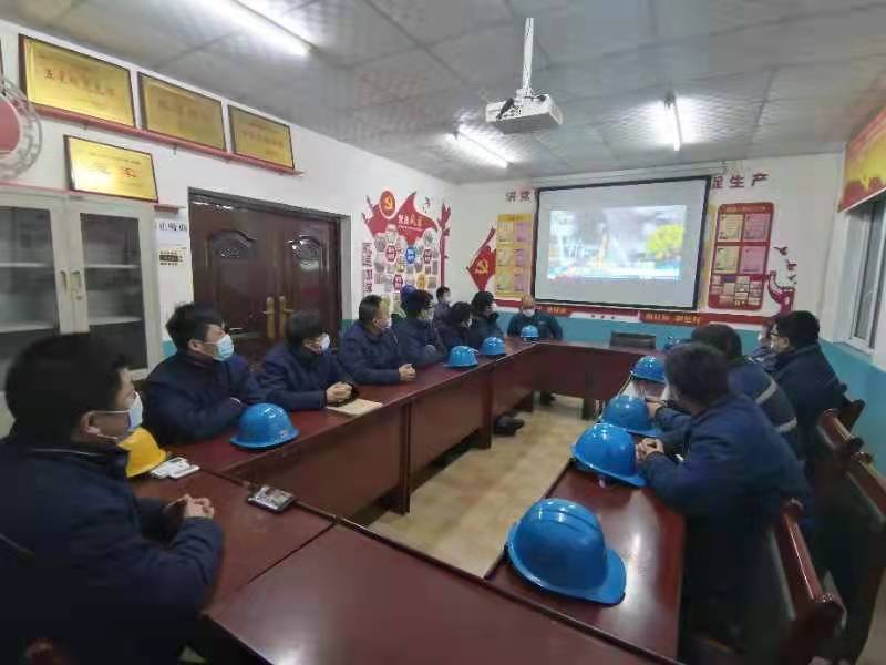 物流中心：齊心攜手  勇創(chuàng)一流班組