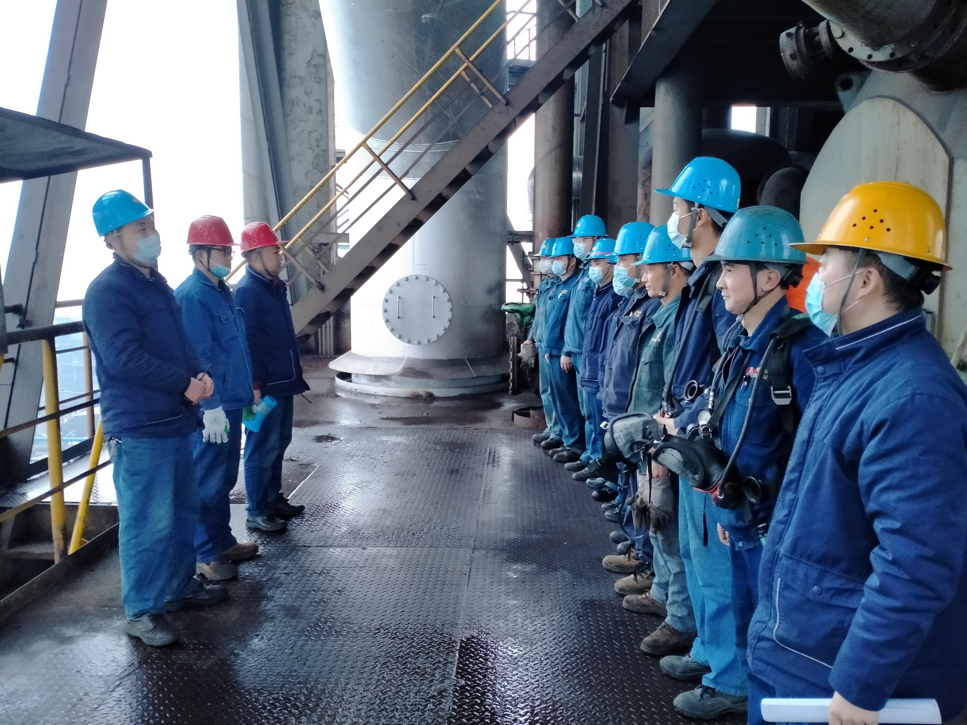 暖春之時(shí)，他們同繪最美“春耕圖”