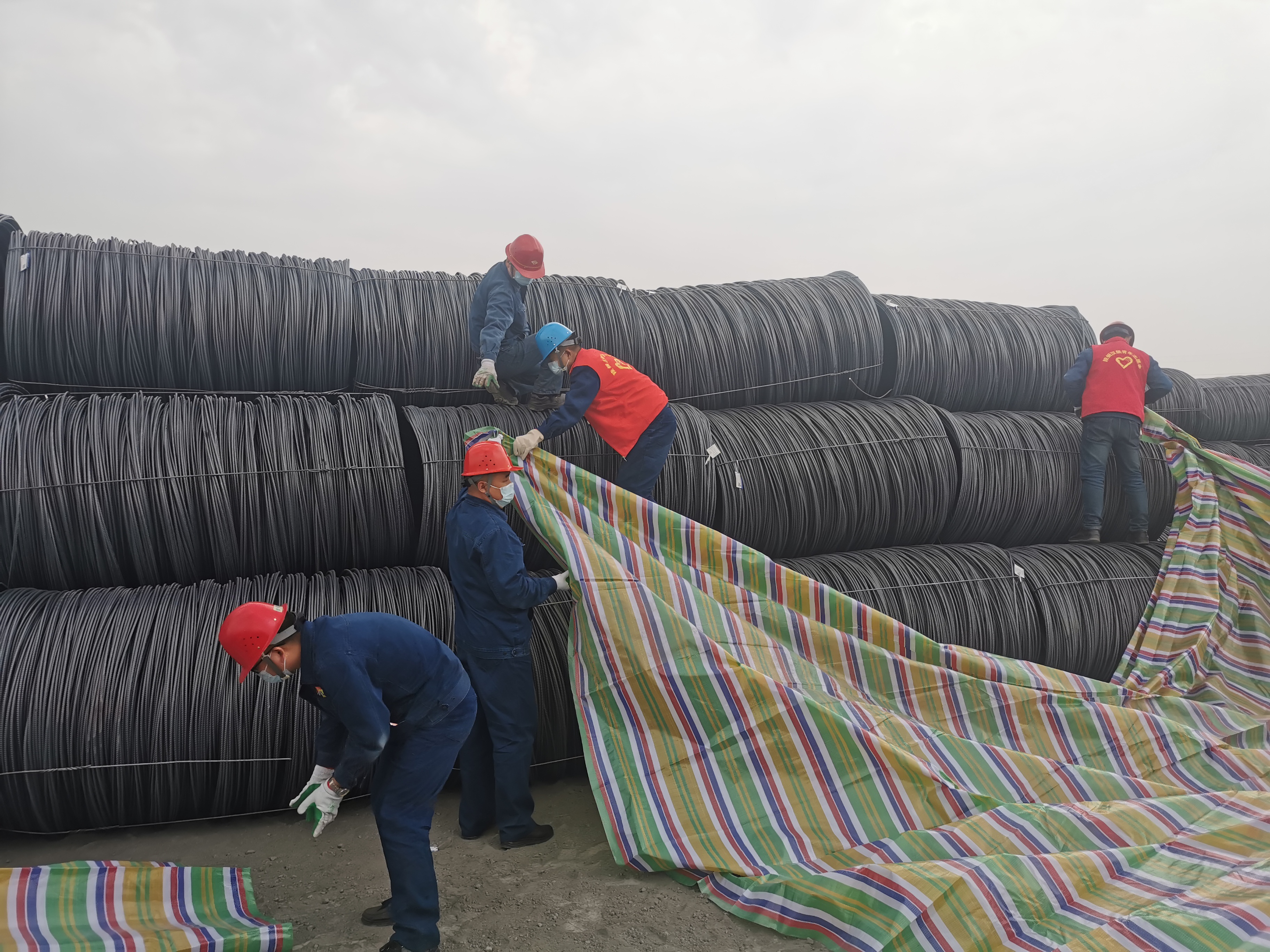 勠力同心，爭(zhēng)做保企護(hù)航衛(wèi)士