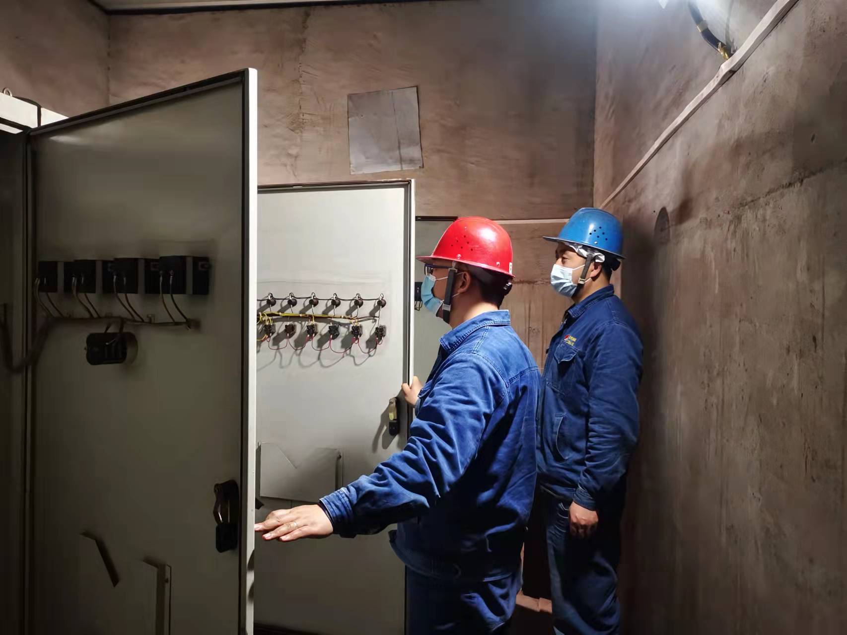 電氣春檢持續(xù)行動(dòng)，精準(zhǔn)高效服務(wù)生產(chǎn)