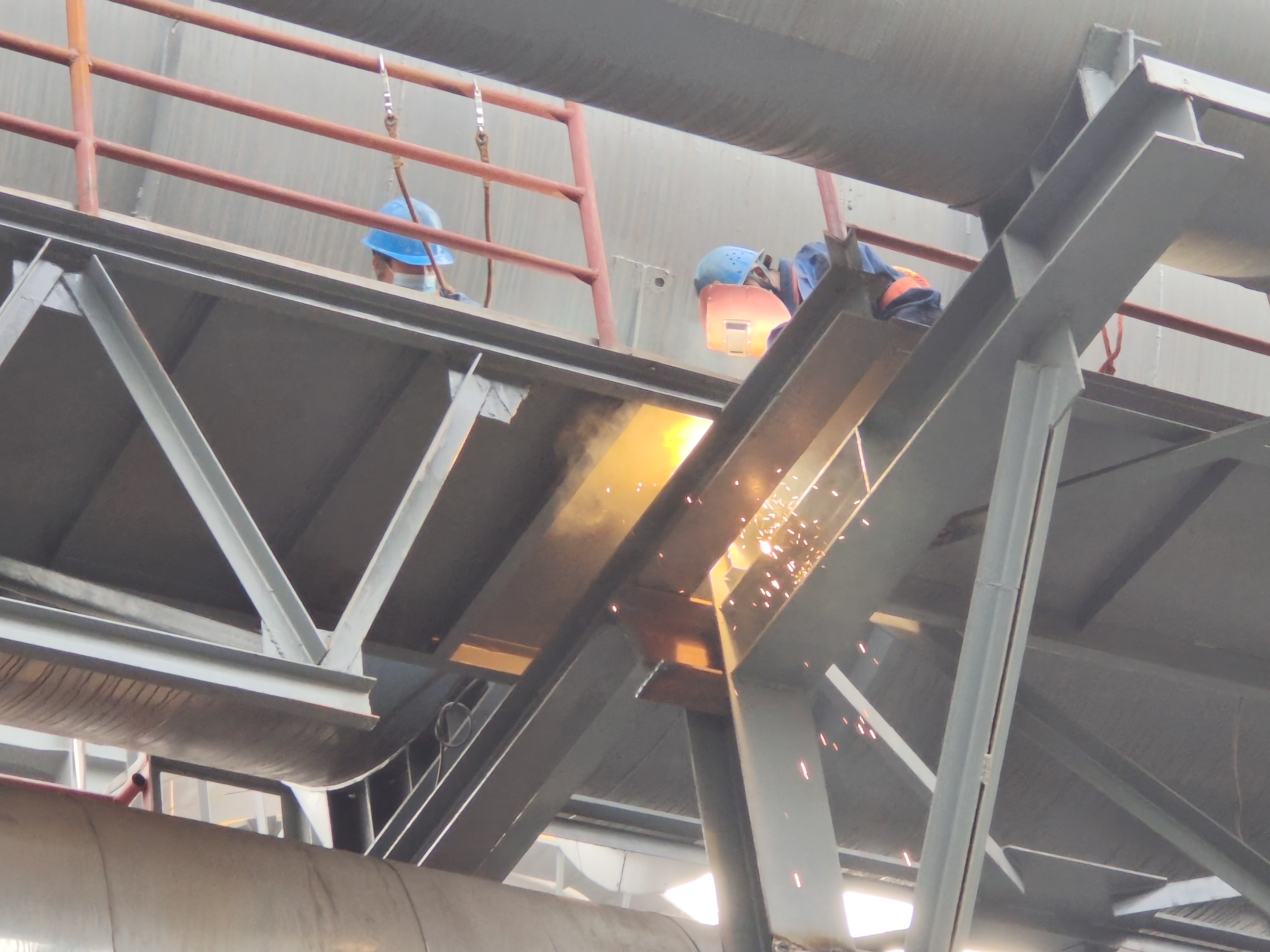 敢“亮劍”勇?lián)敚闯雒簹夤芾怼凹铀俣取? title=