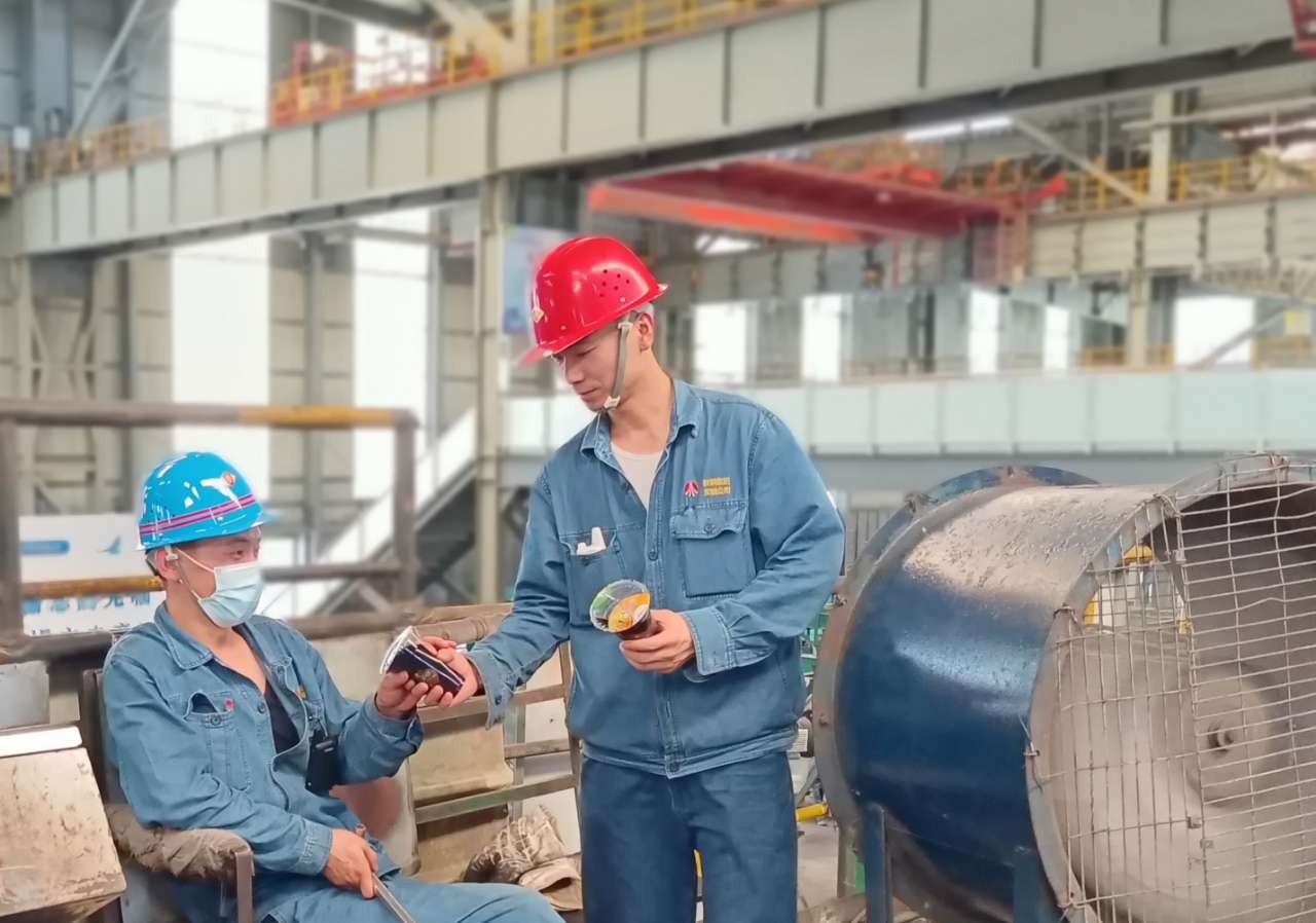 建強支部堡壘  打造發(fā)展“新引擎”