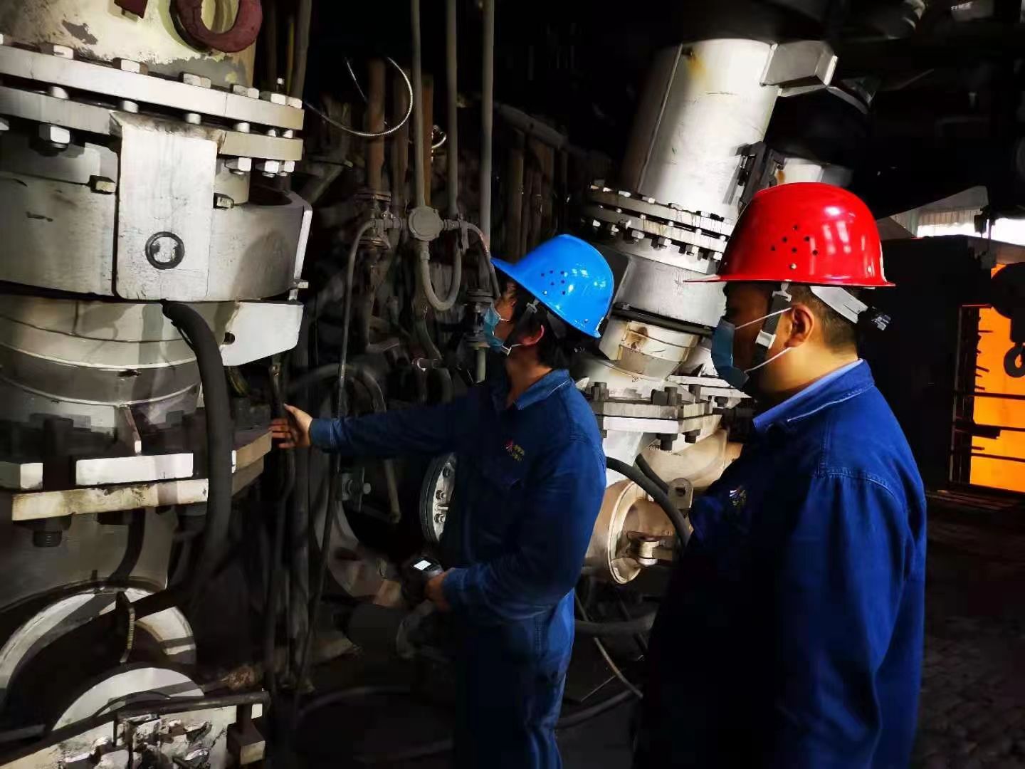 走在奮斗的春光里 ——煉鐵廠攻堅奮戰(zhàn)見聞