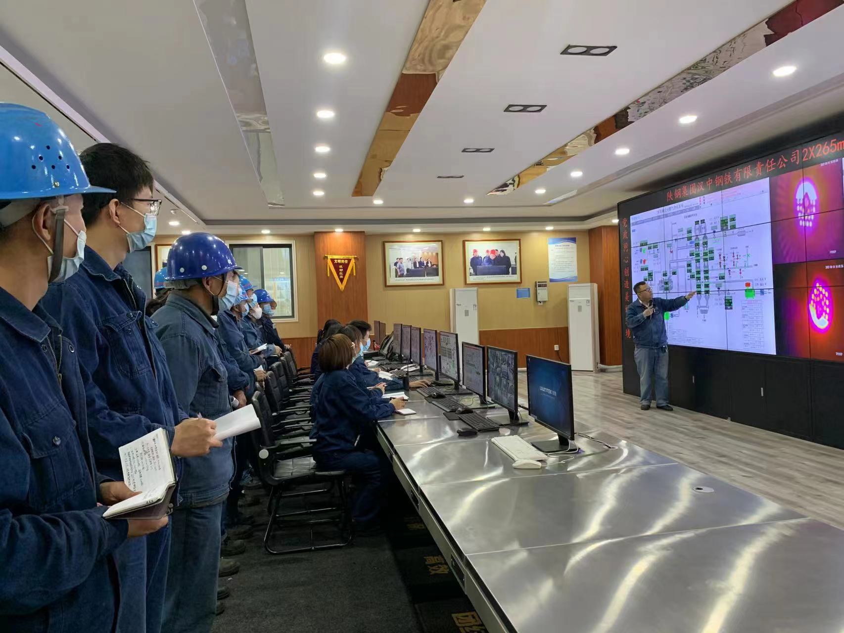 干部上講臺(tái)，以講帶學(xué)促生產(chǎn)