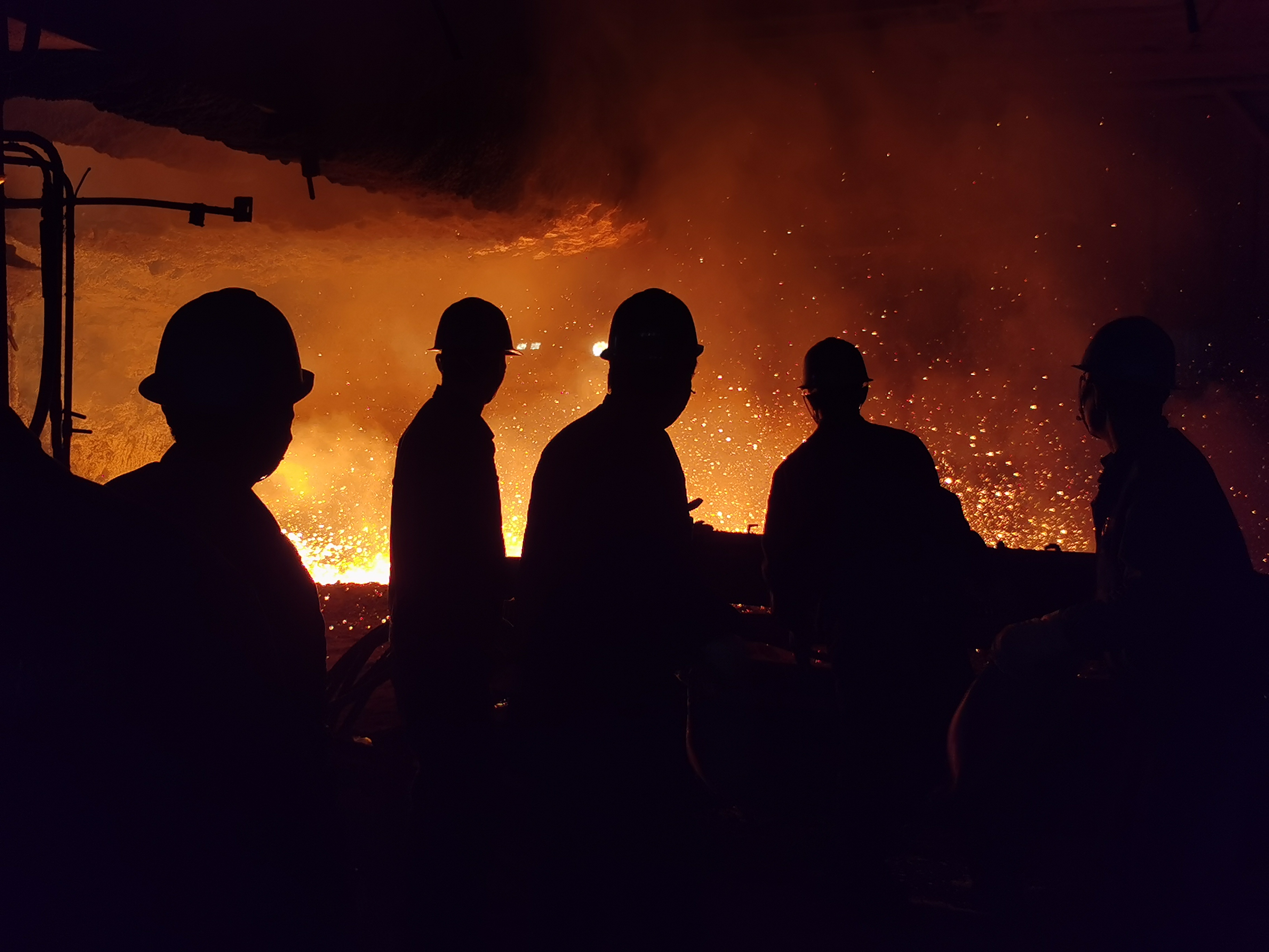 這個(gè)五一，他們奮斗不減