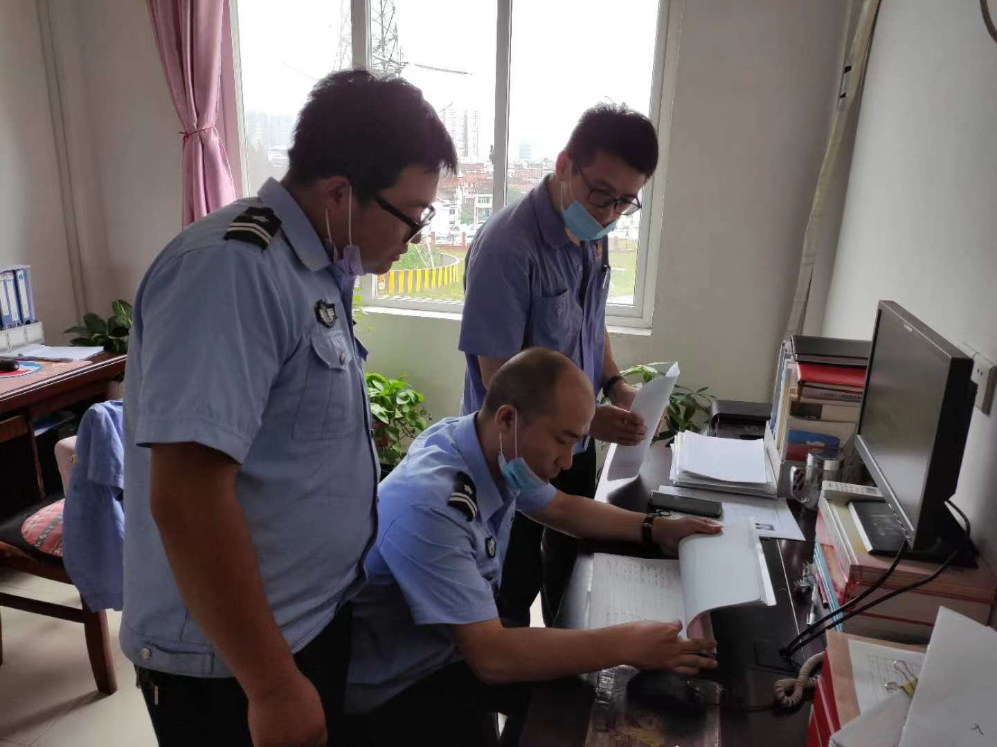 情系信訪終不悔，甘灑熱血寫(xiě)春秋 ——記陜煤集團(tuán)2020-2021年最美信訪干部陳開(kāi)霖