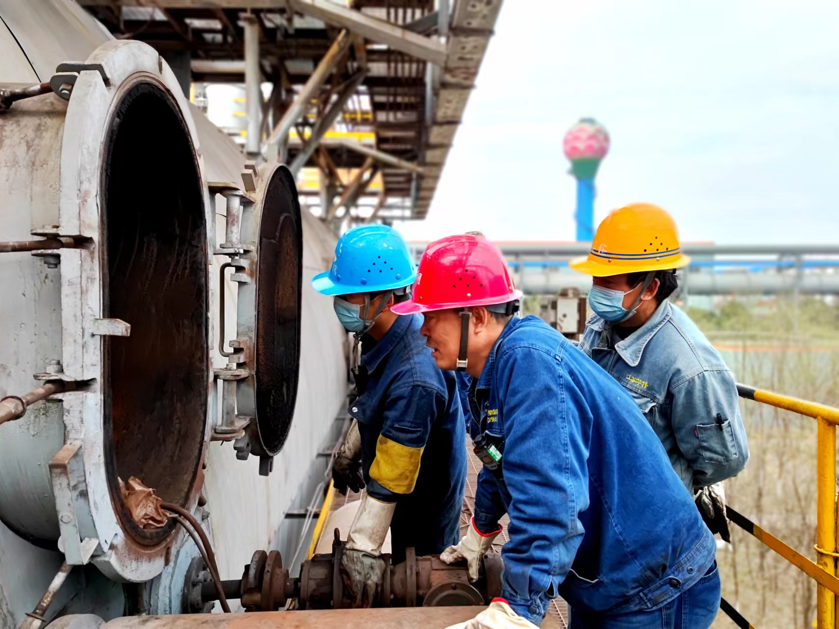 “碳”索未來，“綠”動鋼城