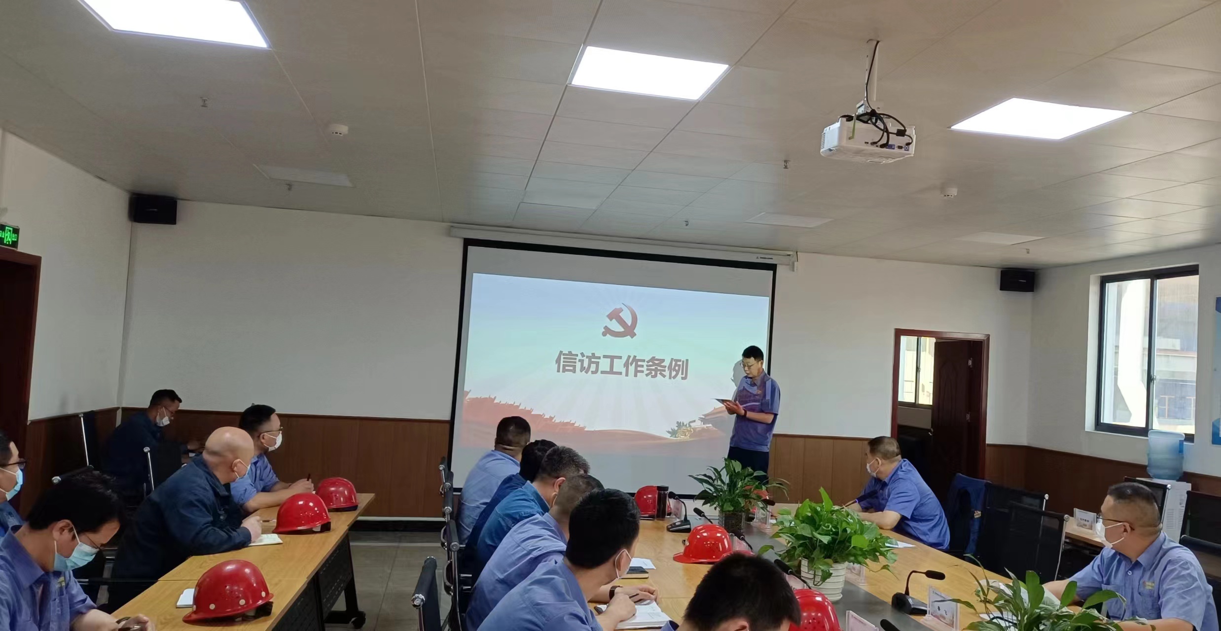 三個規(guī)范，推進信訪工作“零距離”