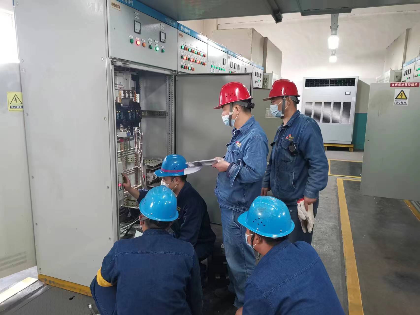 保設(shè)備、護(hù)安全，這個班組很給力