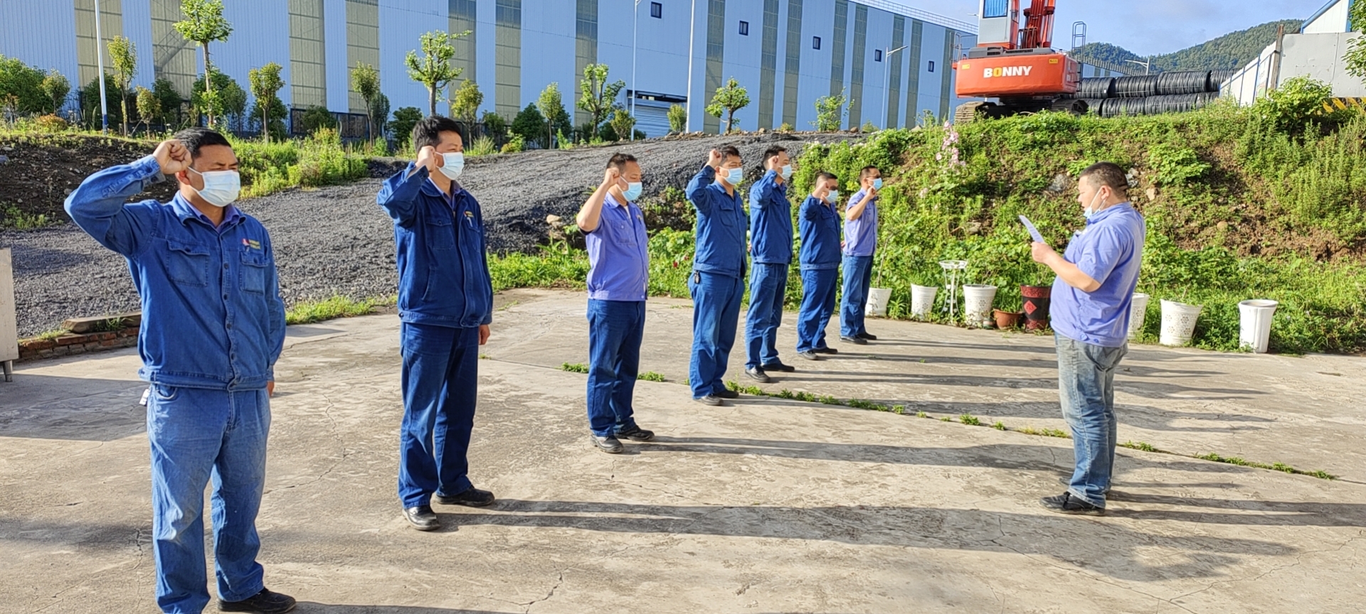 全方位抓好安全生產(chǎn)，筑牢安全防線