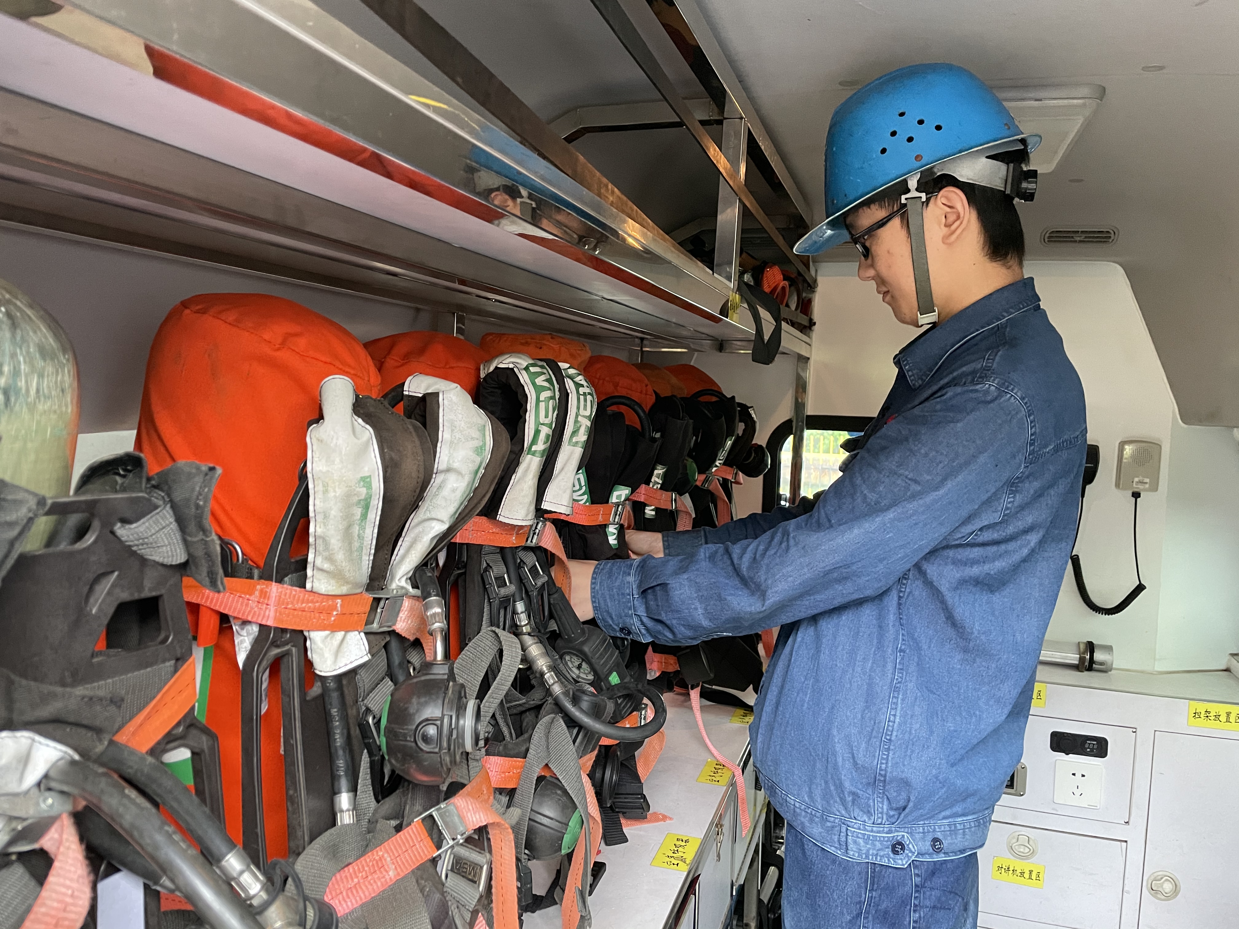 當(dāng)青春撞上色彩 那一定是...