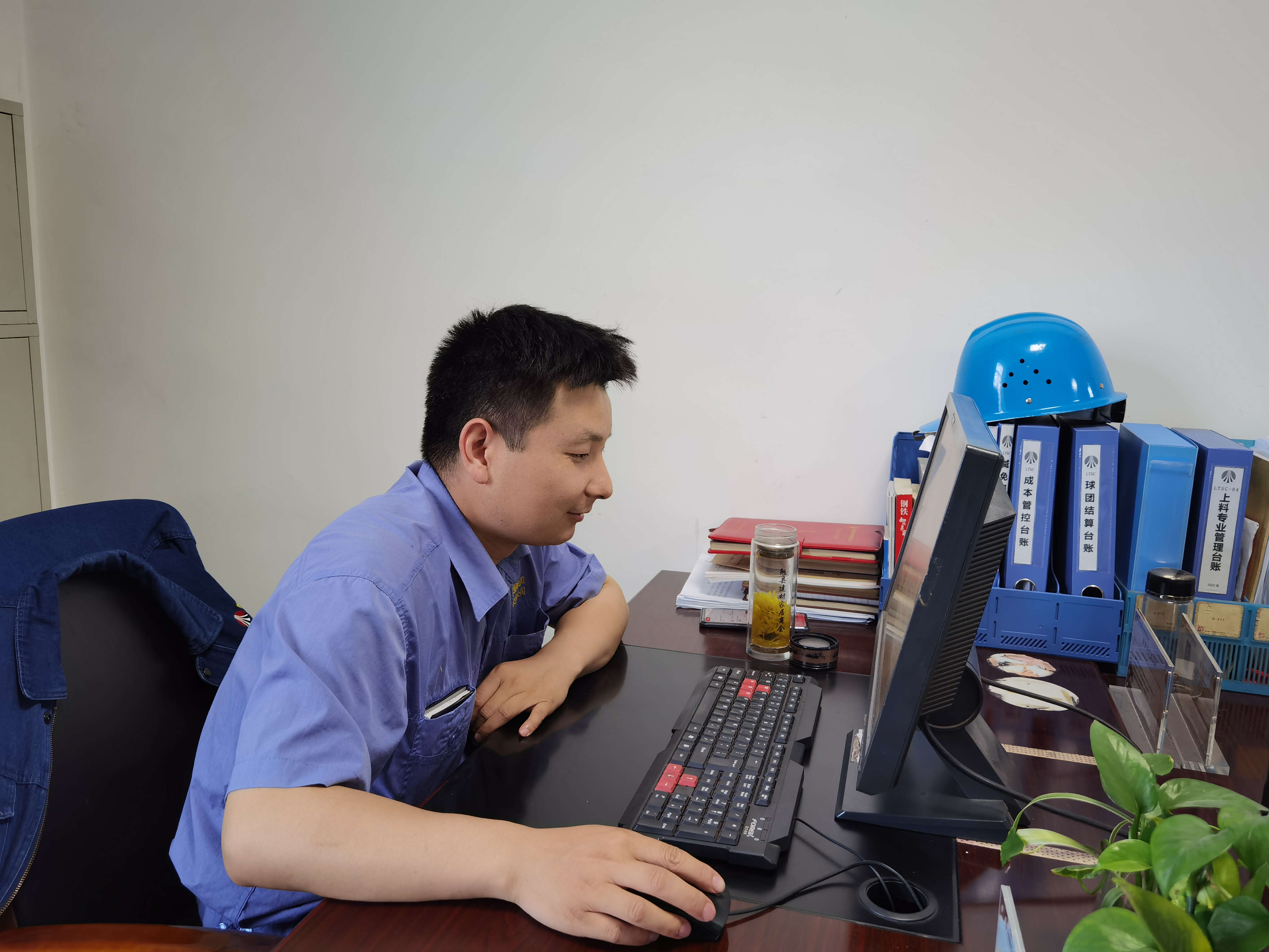 鐵前“四小生” 技術(shù)棒棒的！