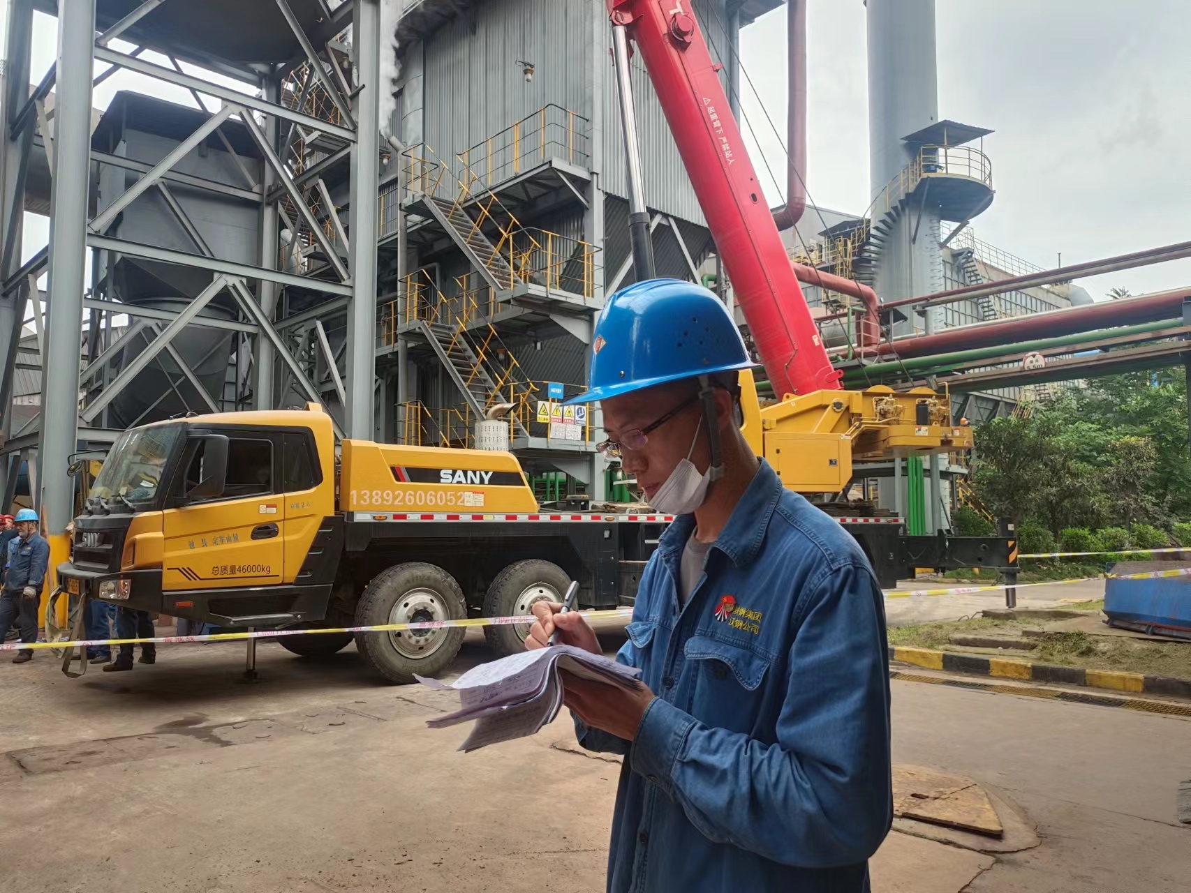 肩扛責(zé)任守佳節(jié)，踐行使命勇奉獻(xiàn)