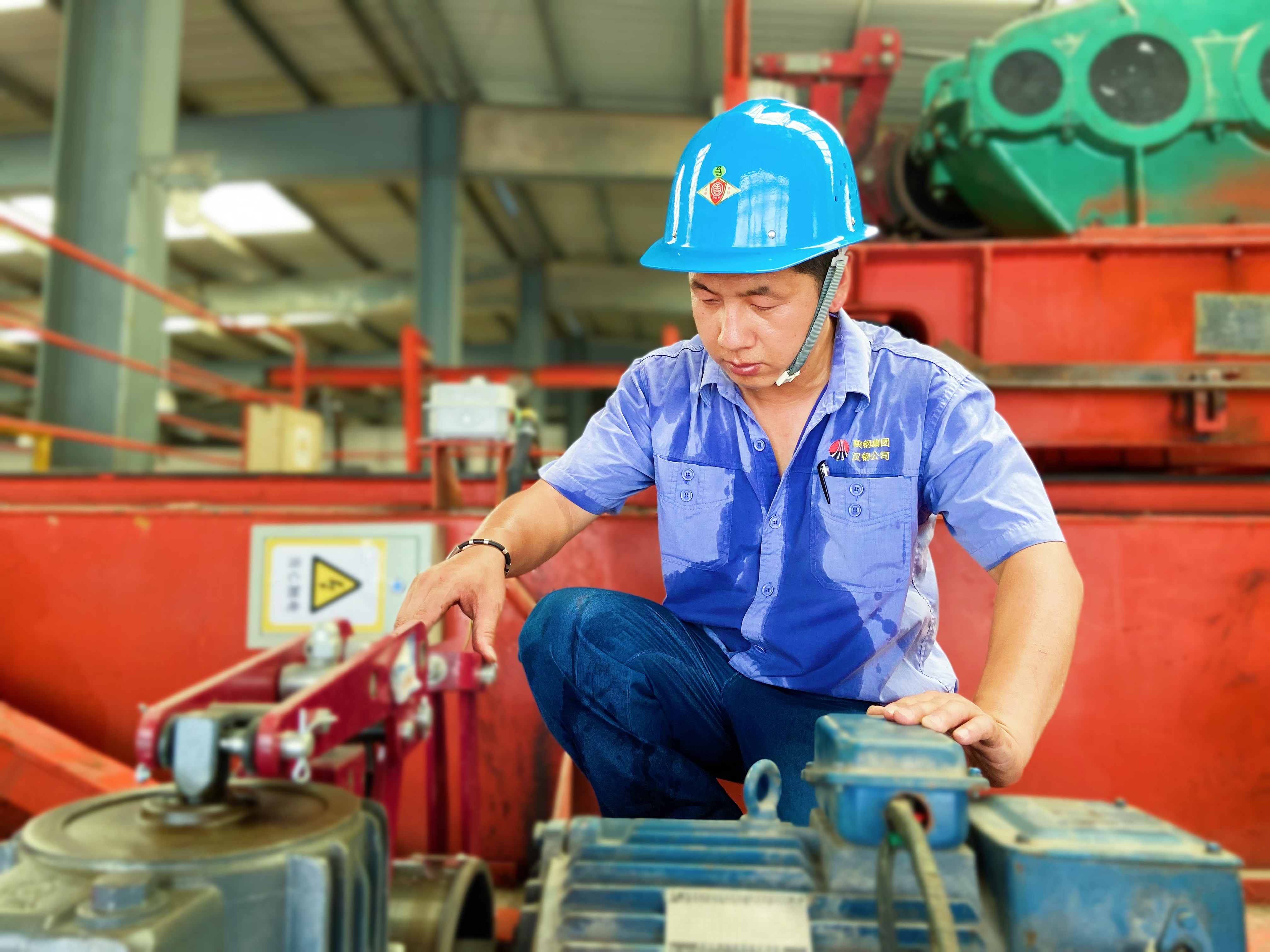 高溫下的設(shè)備人