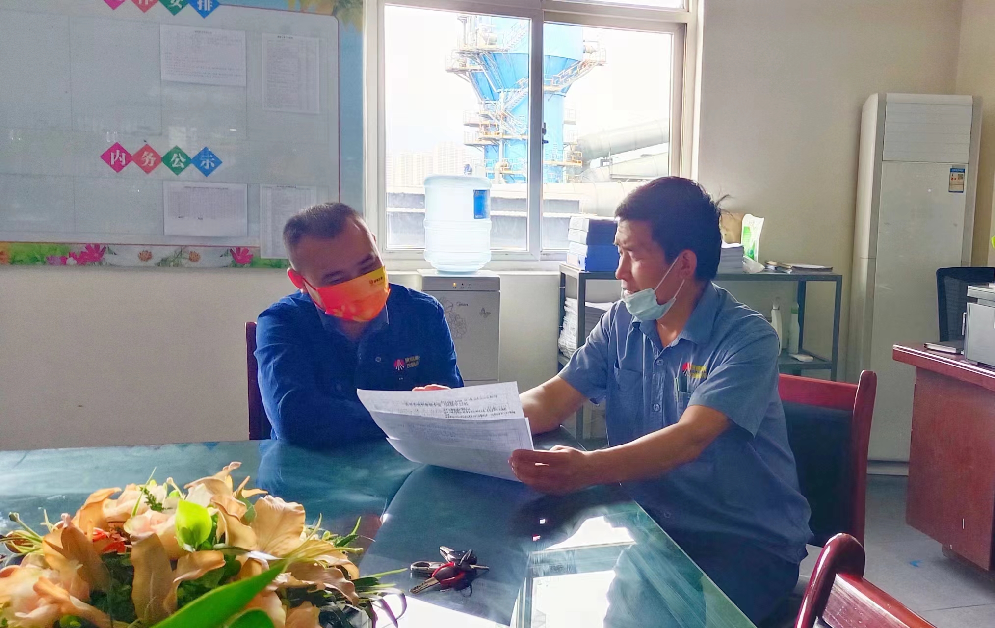 緊抓黨風(fēng)廉政建設(shè)，推動良好工作風(fēng)尚