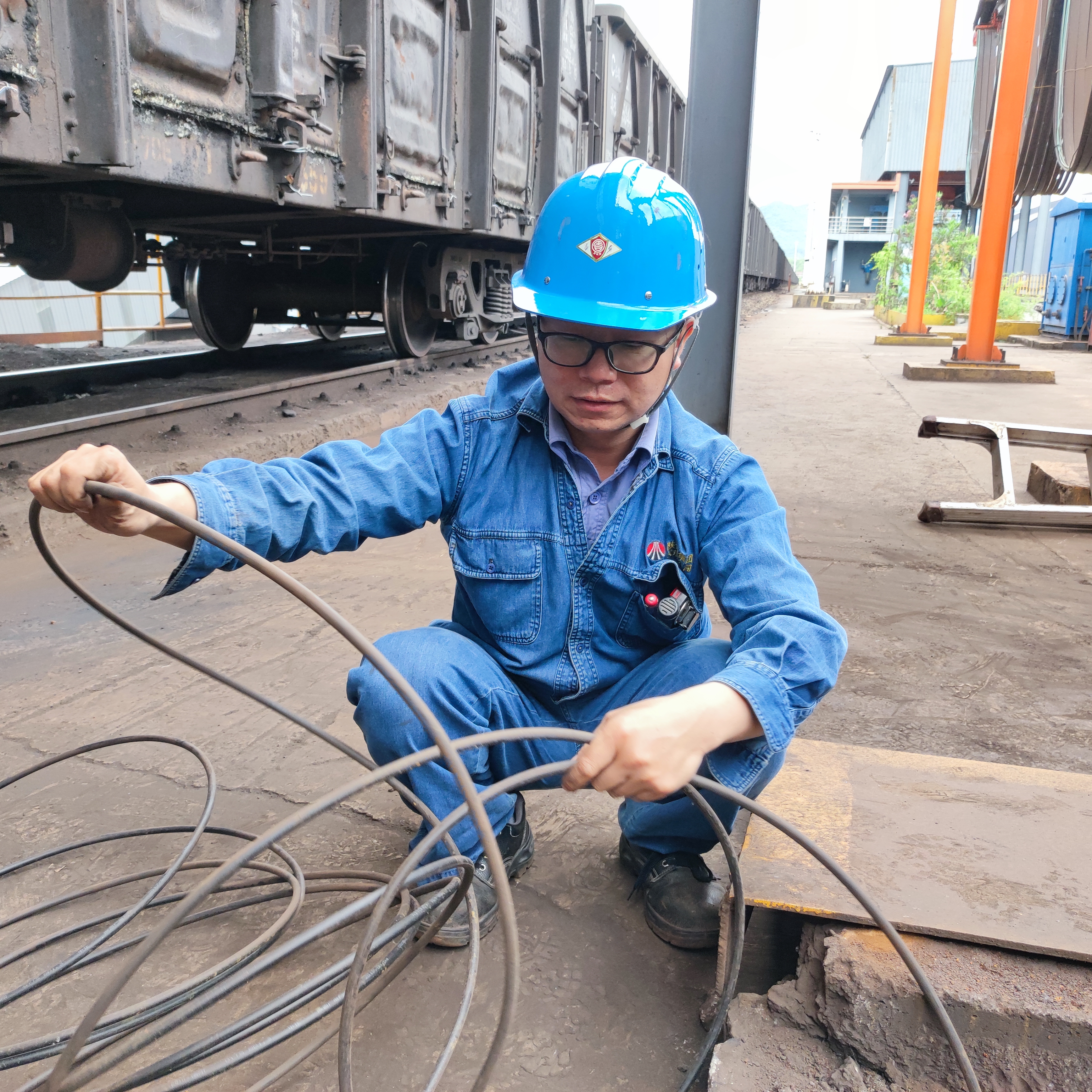 一對(duì)儀表自動(dòng)化工的師徒情