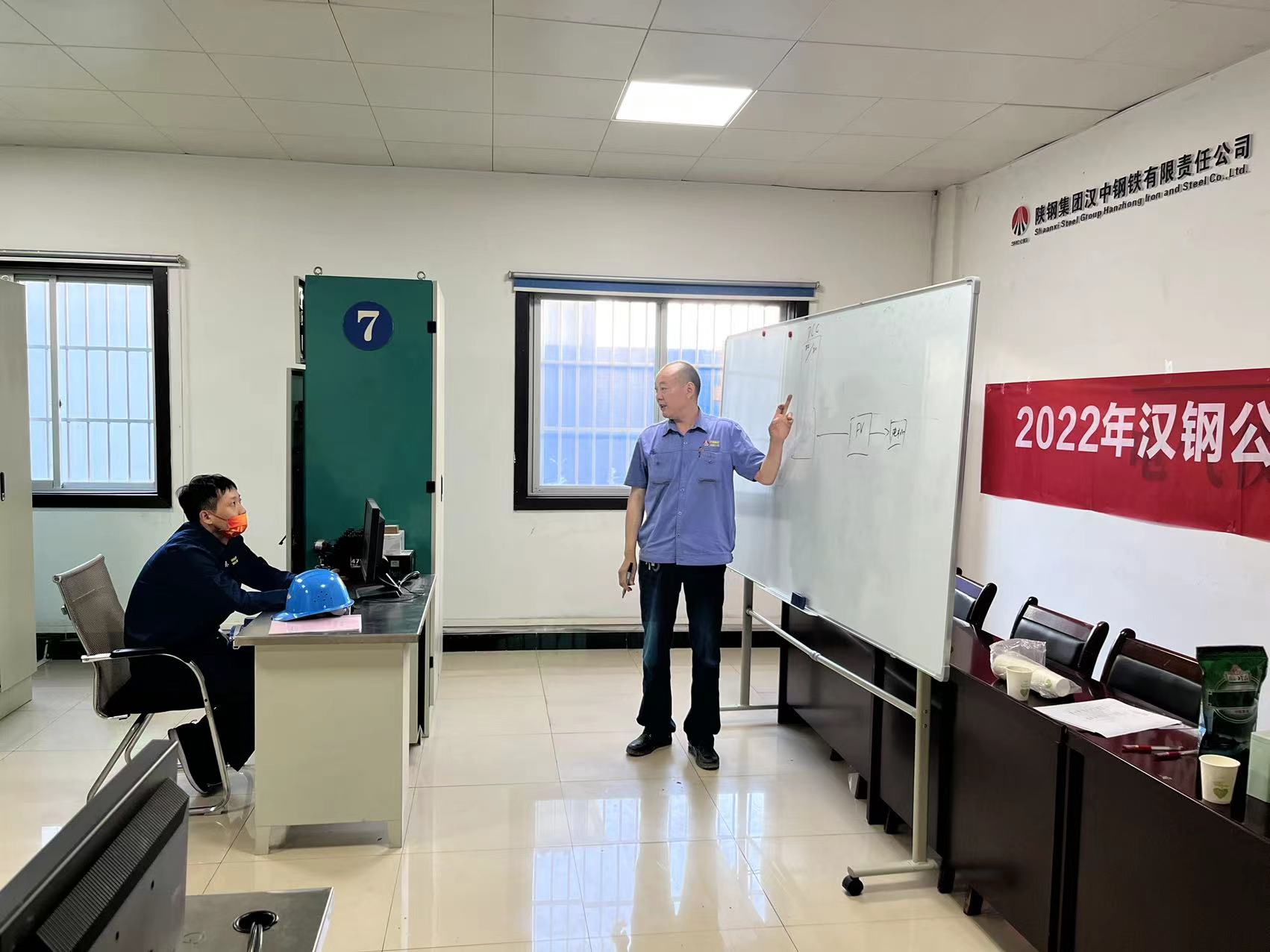 接地氣的電氣管理人！超贊