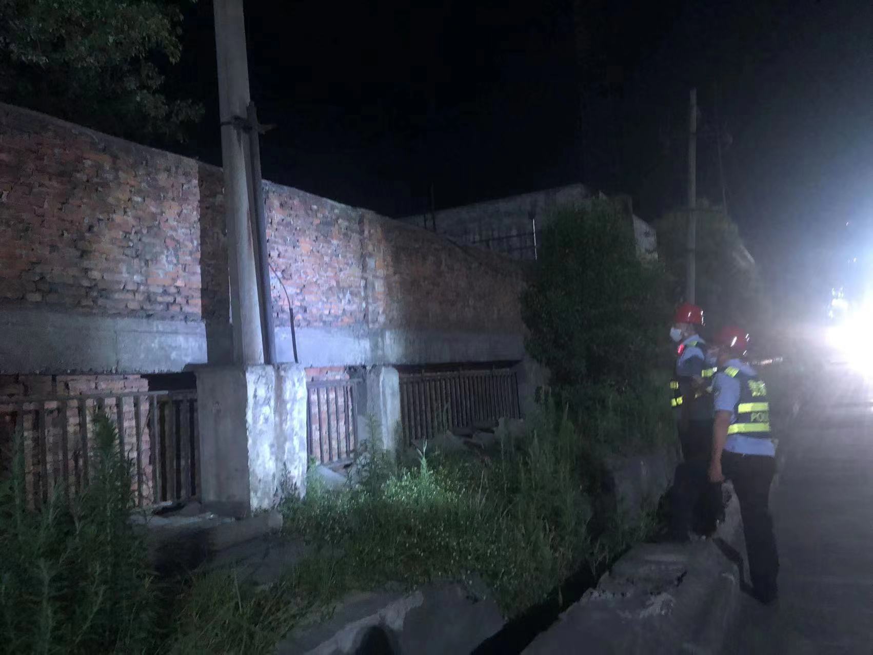 七月流火燃激情 一線堅(jiān)守戰(zhàn)高溫