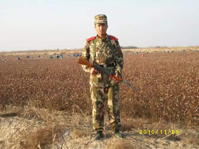 用青春點(diǎn)燃夢想 用奮斗書寫華章