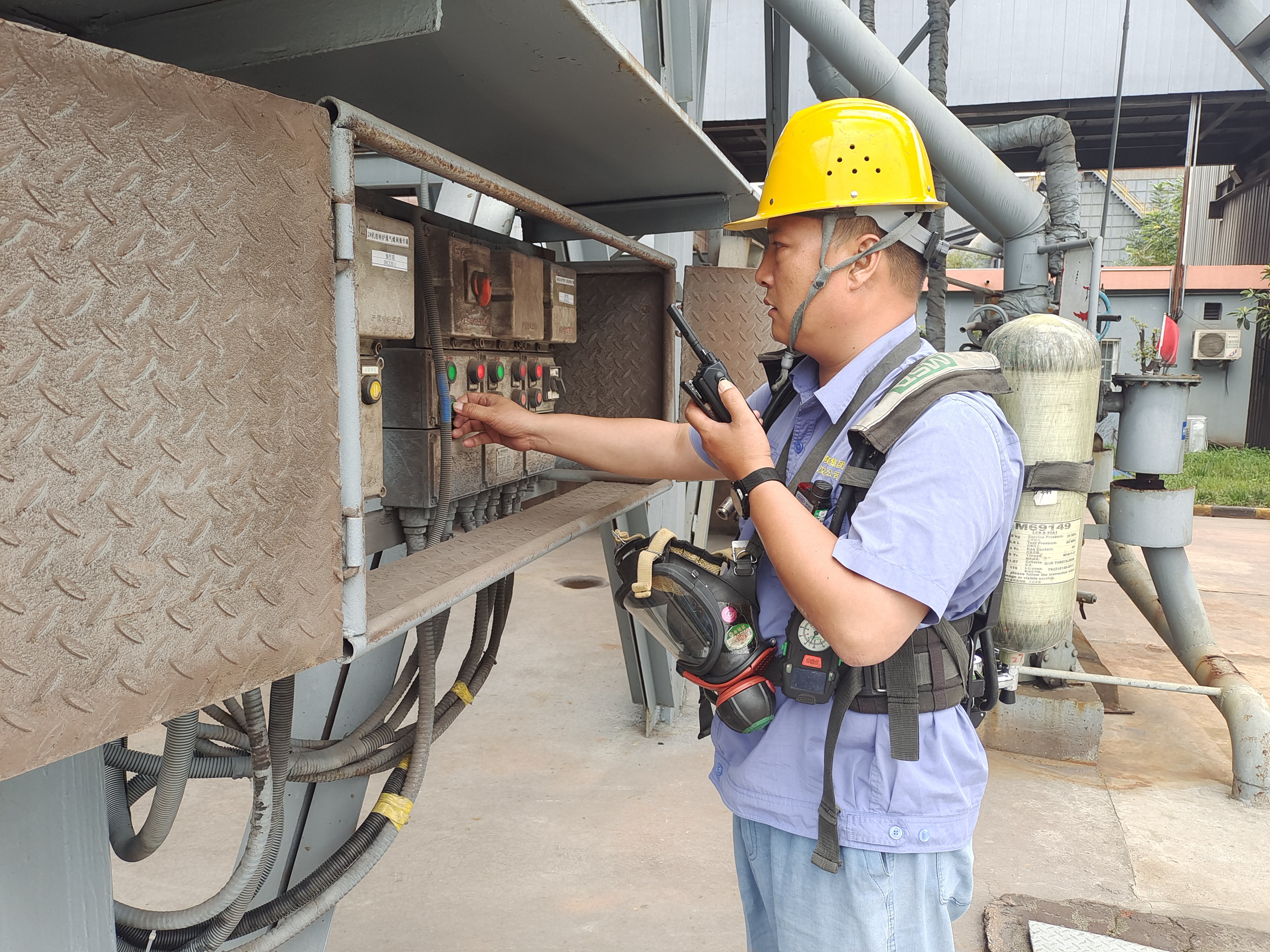 脫下軍裝，我只不過換了“戰(zhàn)場”