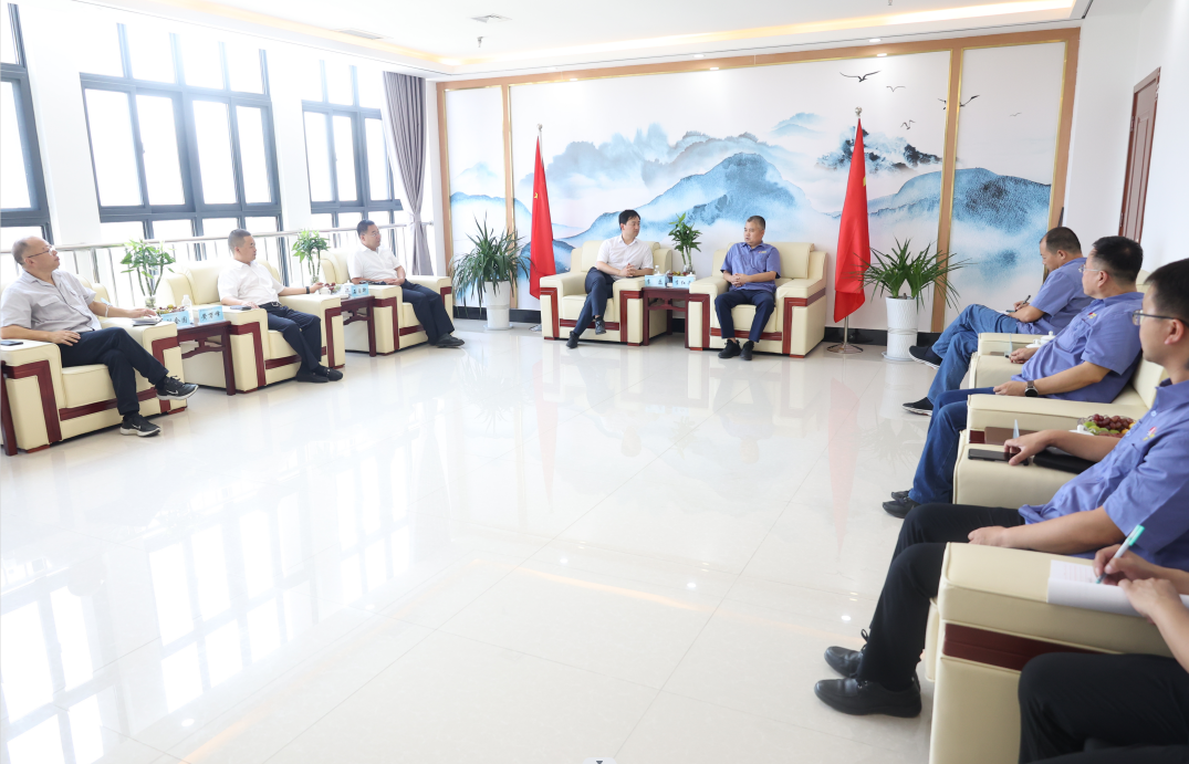 東嶺集團黨委書記、總裁李磊一行到公司交流座談