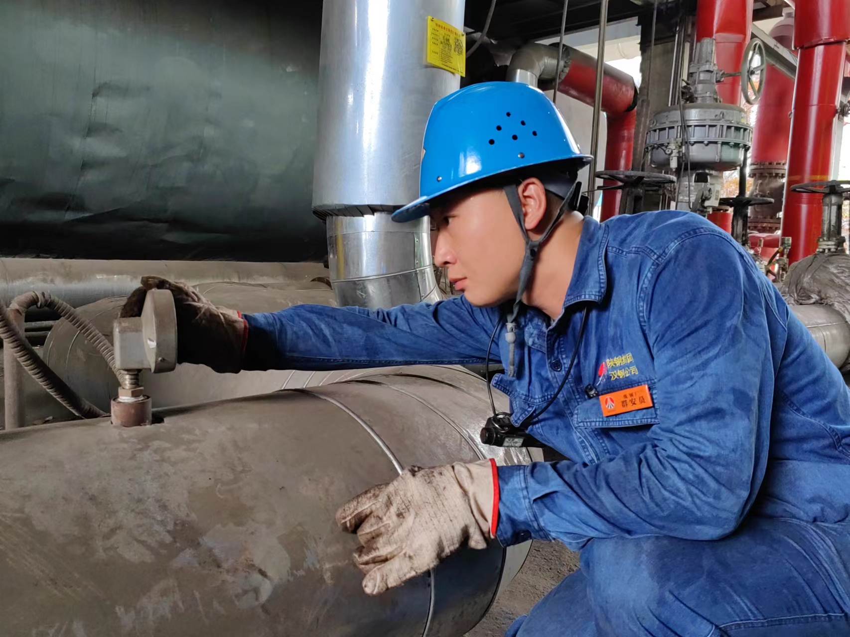 紅、黃、藍(lán)不一樣的角色，一樣的擔(dān)當(dāng)