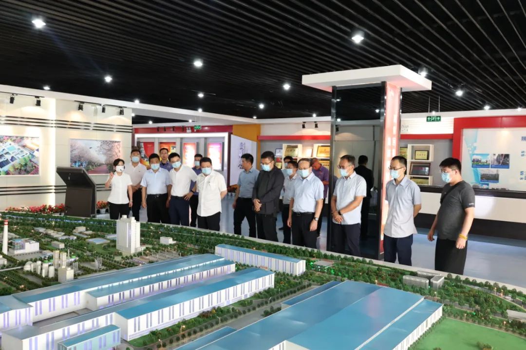 全國(guó)工商聯(lián)第四聯(lián)系調(diào)研組一行到公司調(diào)研