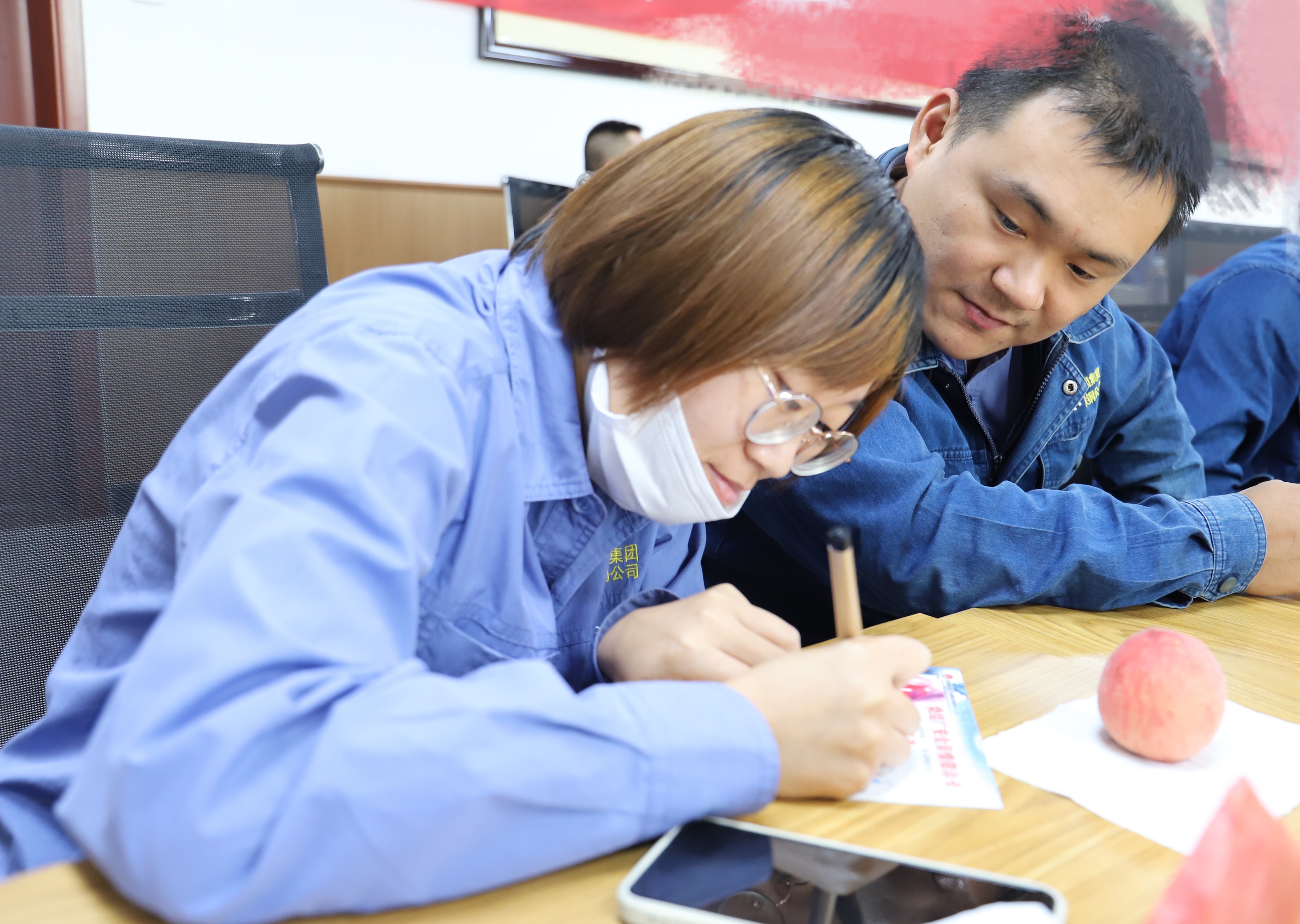 履新之際，他們收到了豐厚的“廉政大禮包”