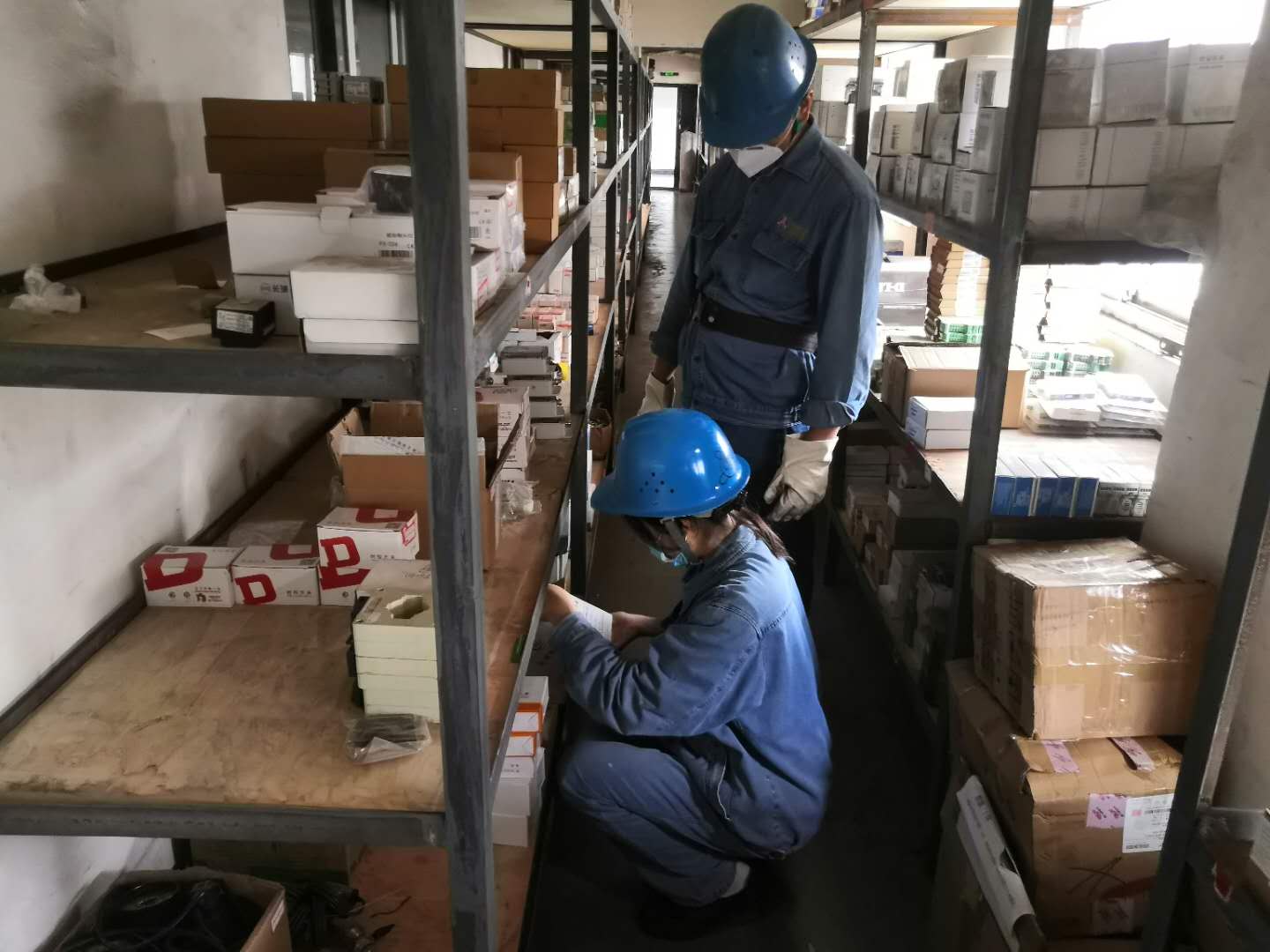 巾幗不畏難  風(fēng)雨勇?tīng)?zhēng)先