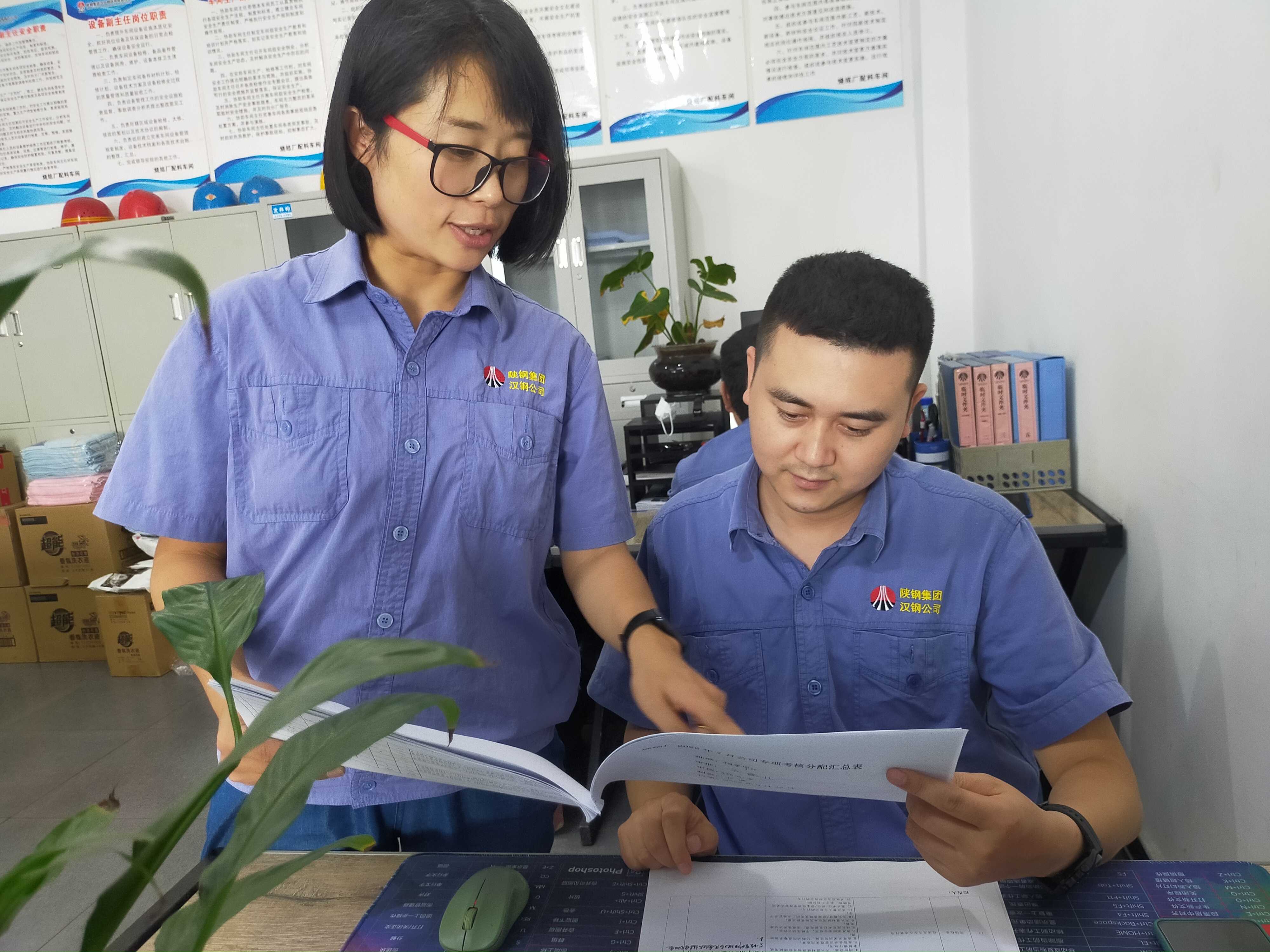 把自己擺進(jìn)去 把作風(fēng)轉(zhuǎn)過(guò)來(lái)