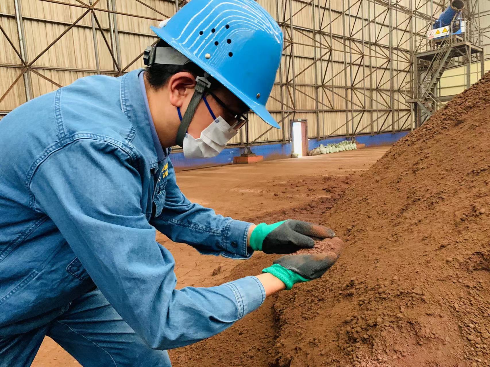 為青春色彩烙上“質(zhì)量”足跡