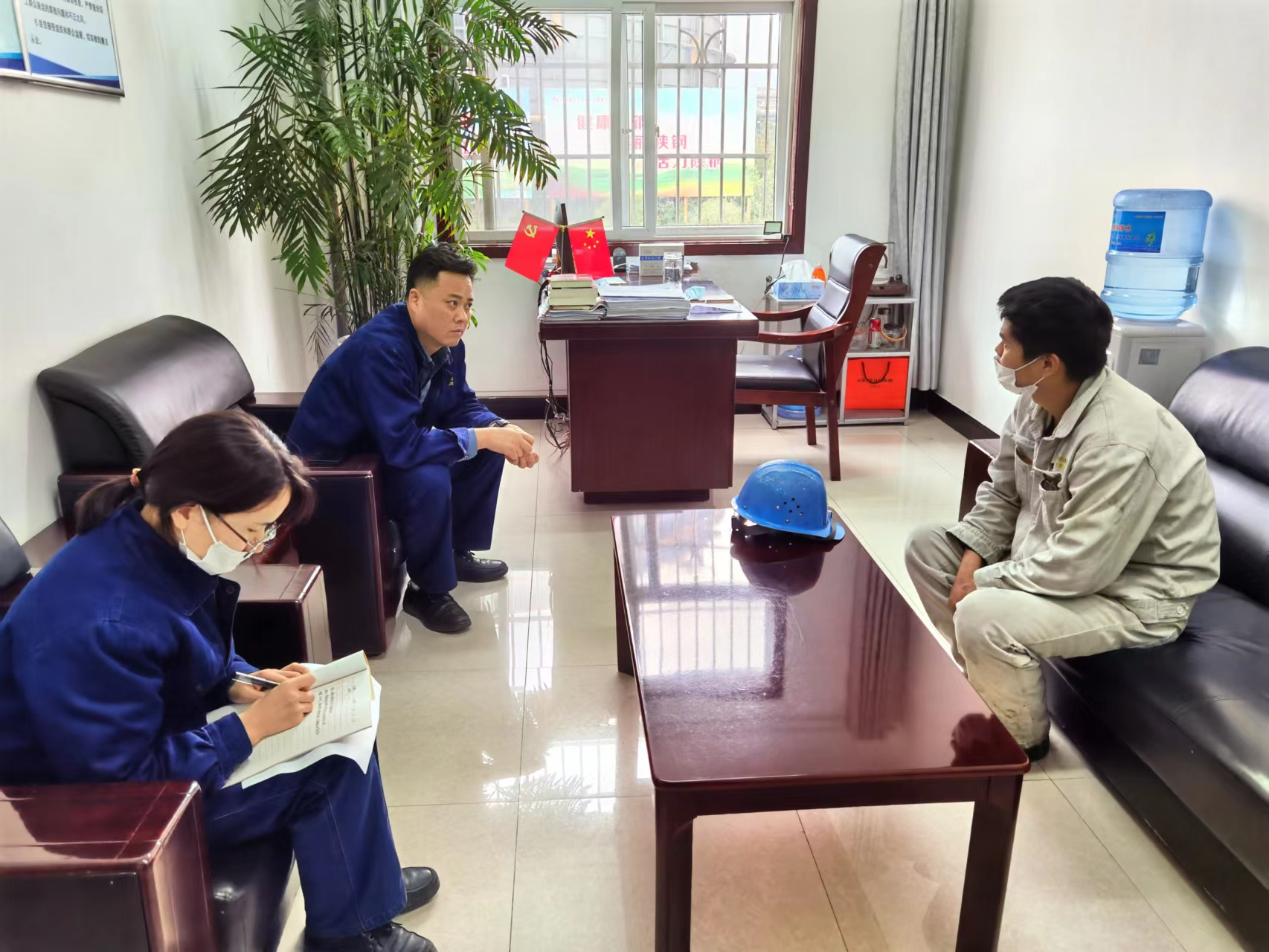 “常抓”“抓長”，馳而不息強作風(fēng)