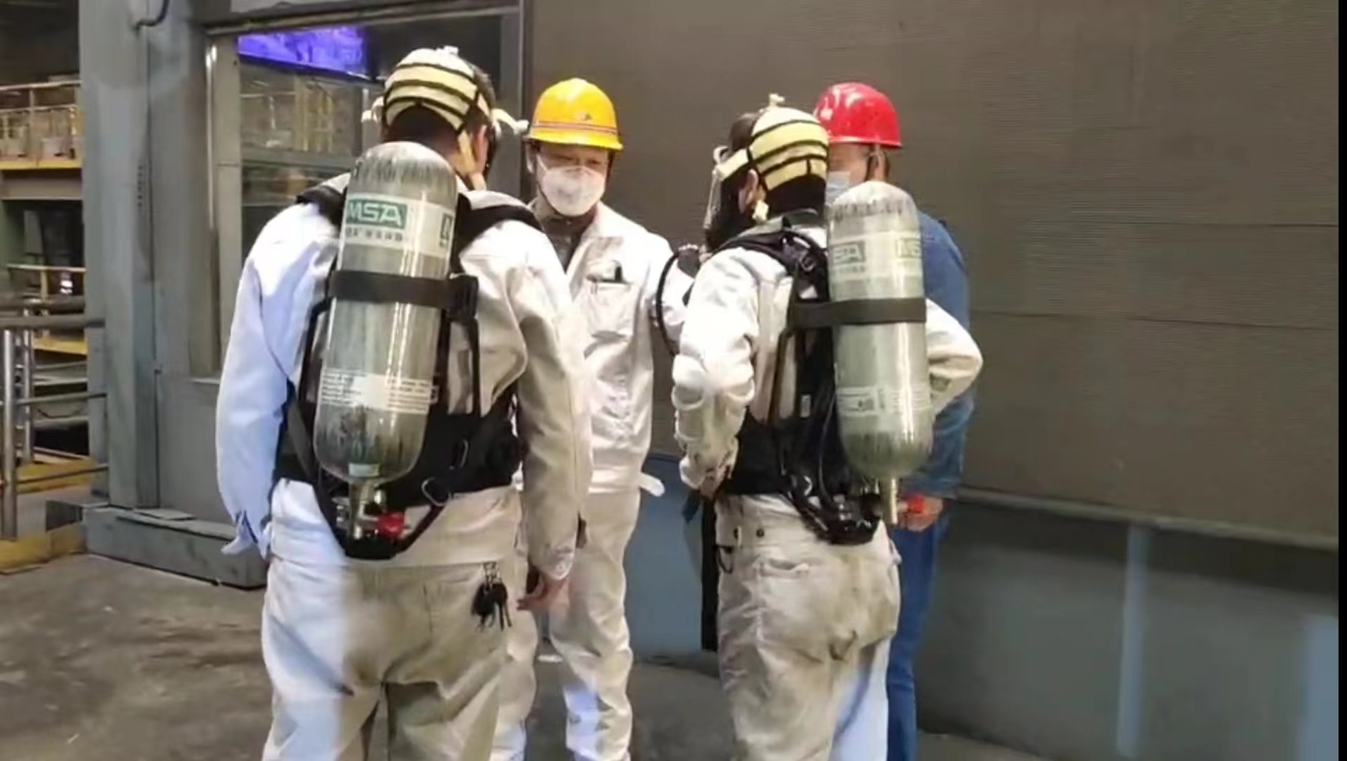 三字經(jīng)“倚仗隊(duì)”  鑄齊發(fā)展“長(zhǎng)城”