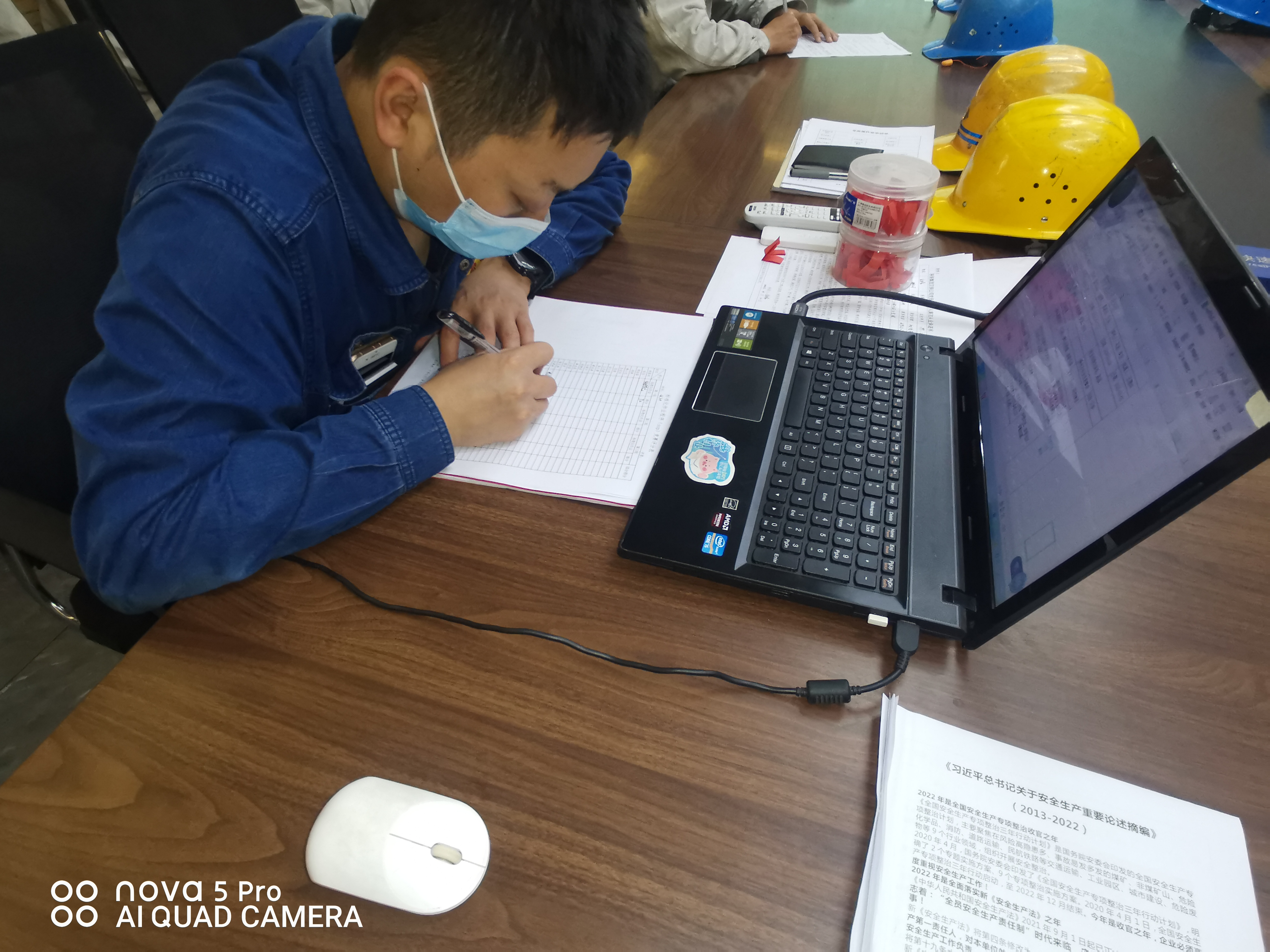 三字經(jīng)“倚仗隊(duì)”  鑄齊發(fā)展“長(zhǎng)城”