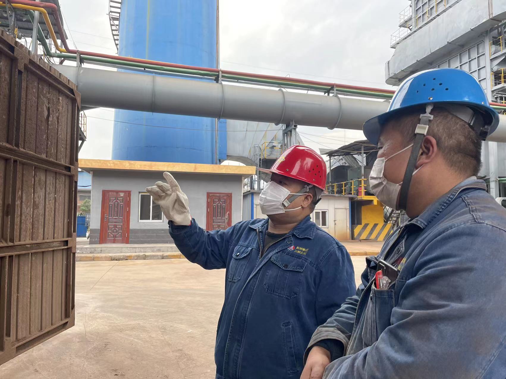 鋼城里的“追光者”