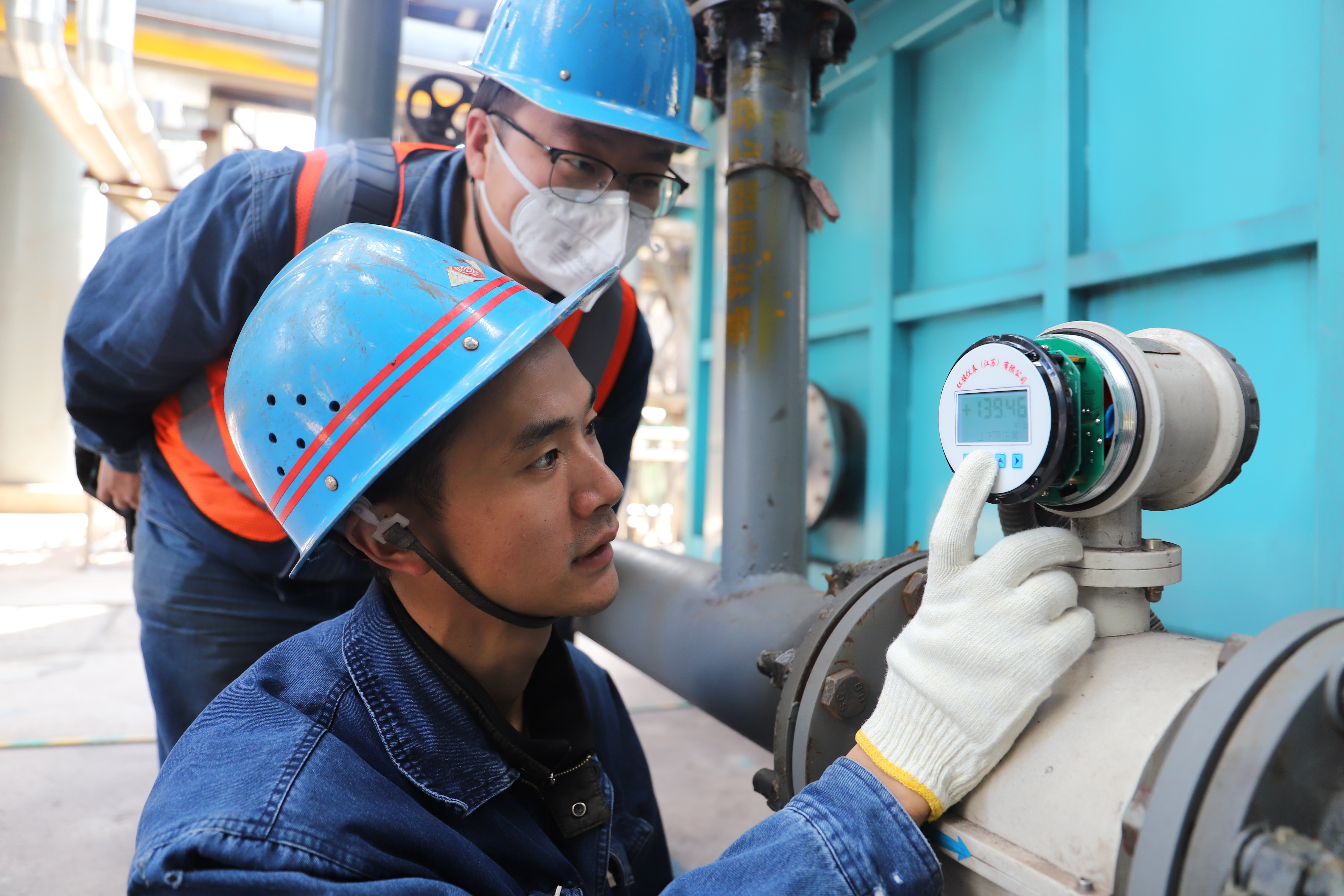 敬業(yè)奉獻(xiàn)，篤定前行的“逐光者” ——記漢鋼公司“最美員工”唐小山